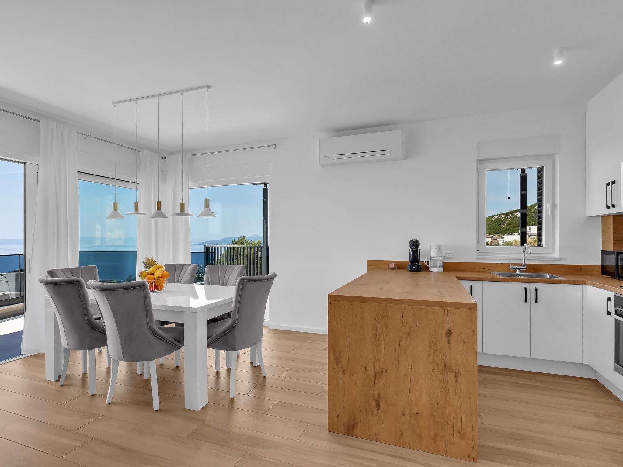 Villa Vip in Makarska mit beheiztem Pool und 4 Schafzimmern - Image-tags.info