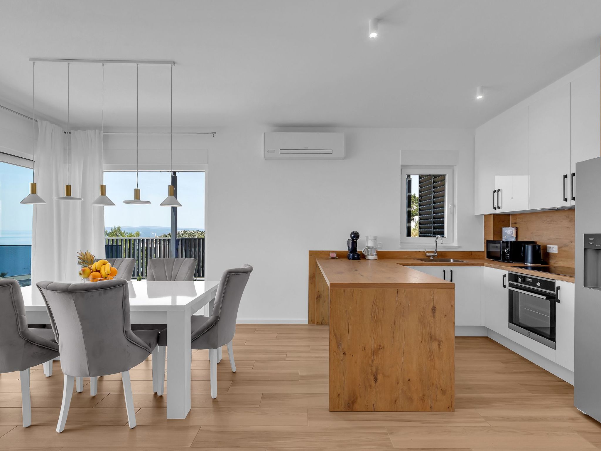 Villa Vip in Makarska mit beheiztem Pool und 4 Schafzimmern - Image-tags.info