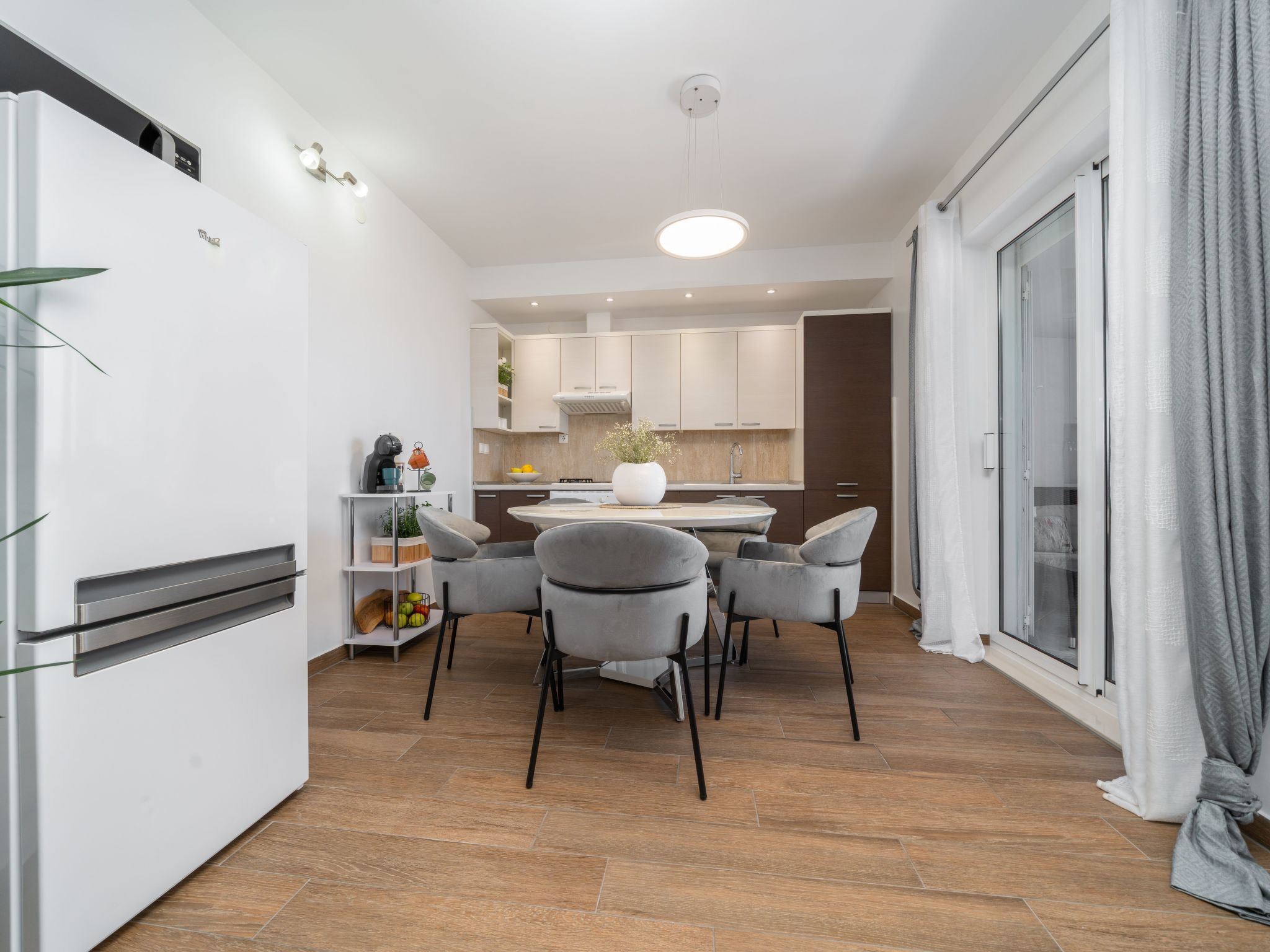 Ana mit atemberaubendem Meerblick - Image-tags.info