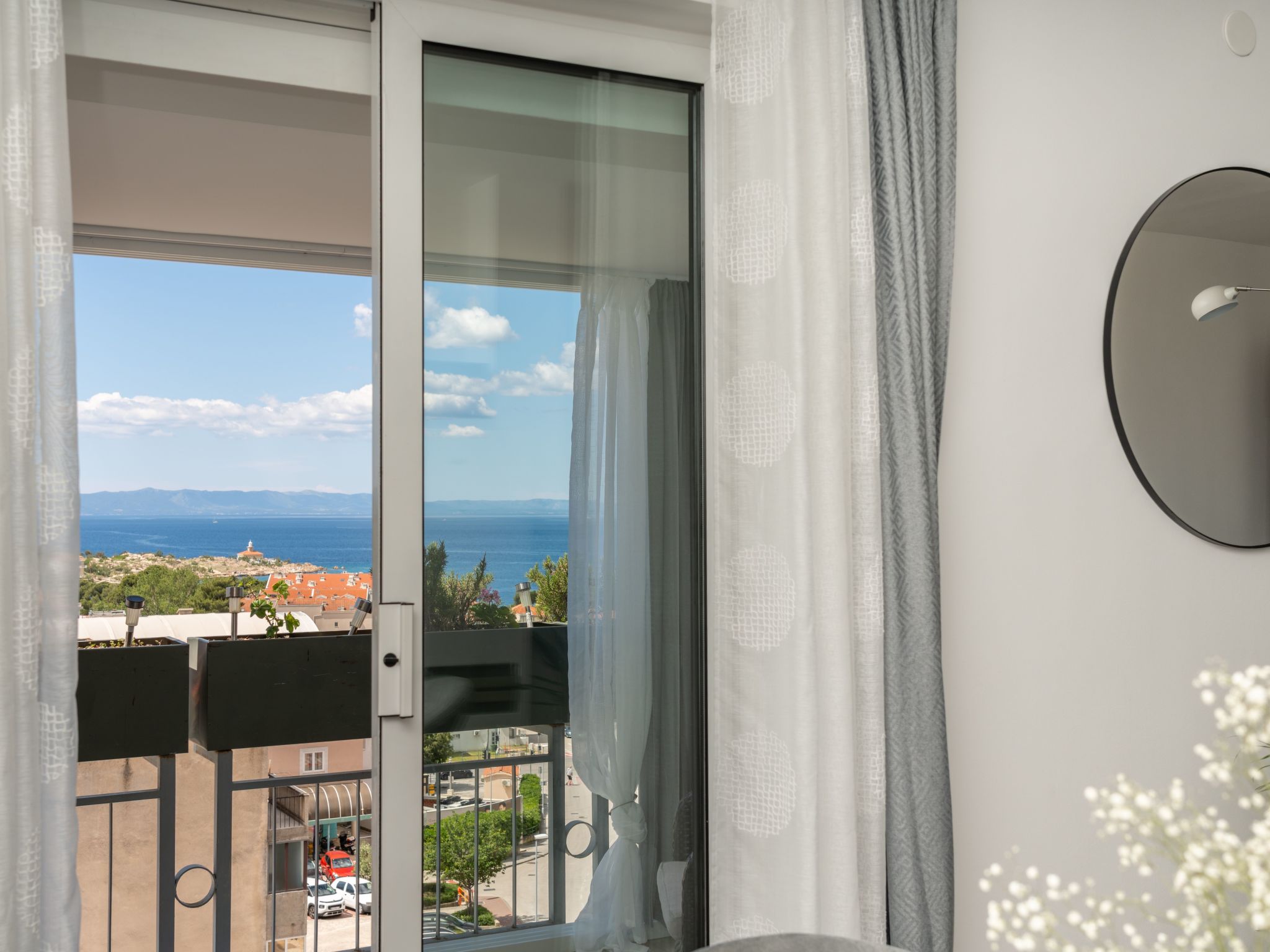 Ana mit atemberaubendem Meerblick - Image-tags.info