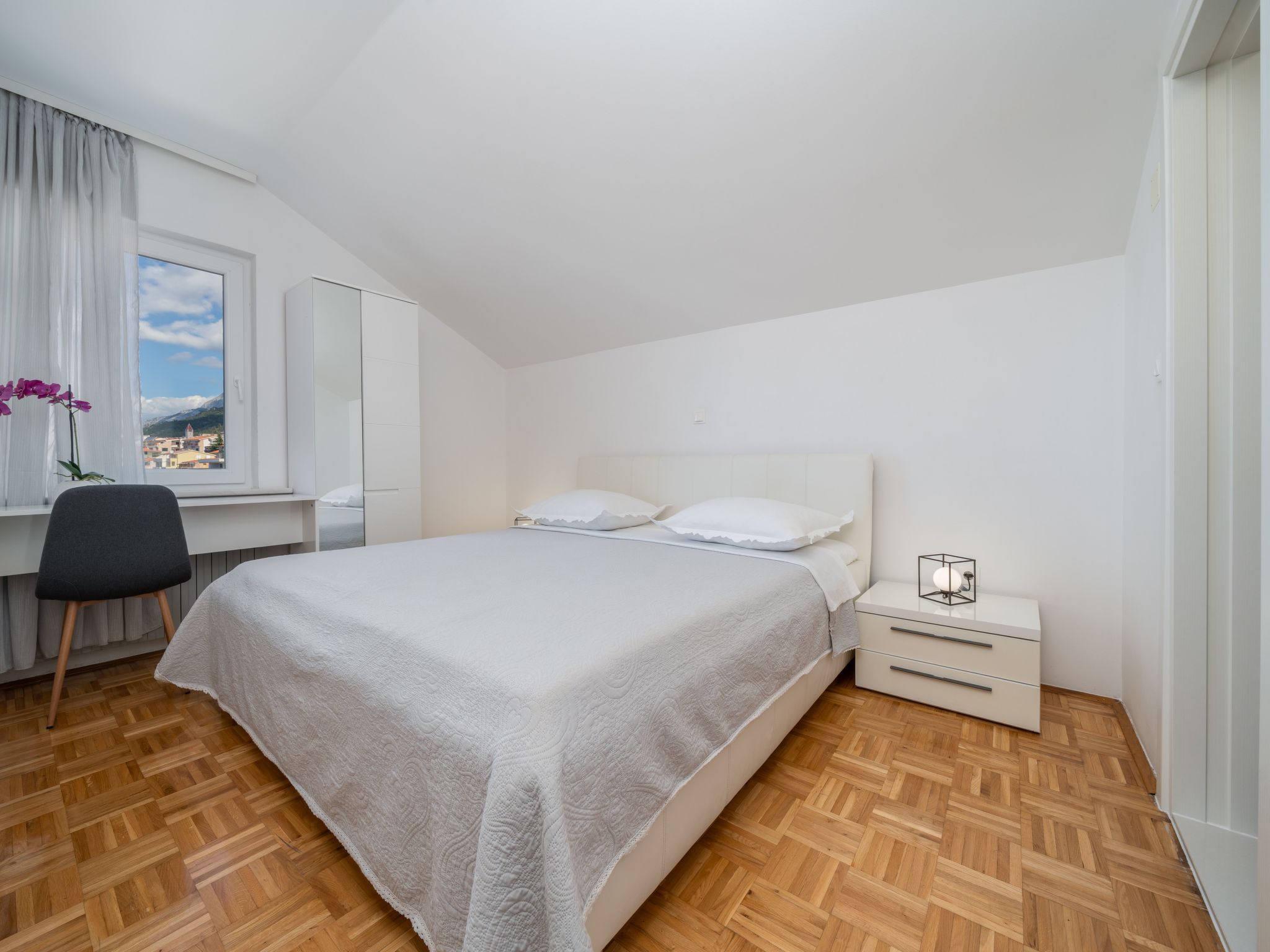 Ana mit atemberaubendem Meerblick - Image-tags.info