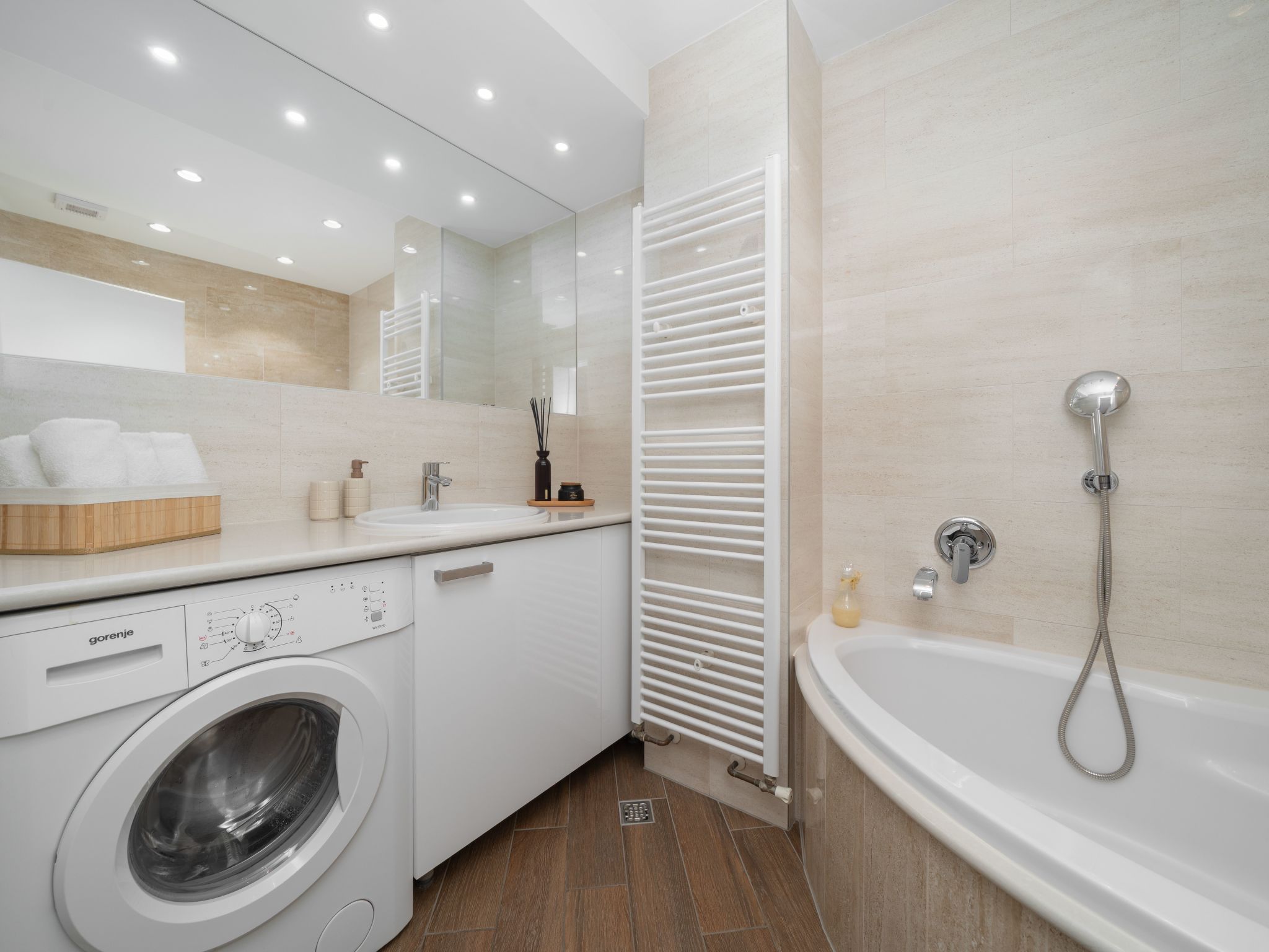 Ana mit atemberaubendem Meerblick - Image-tags.info