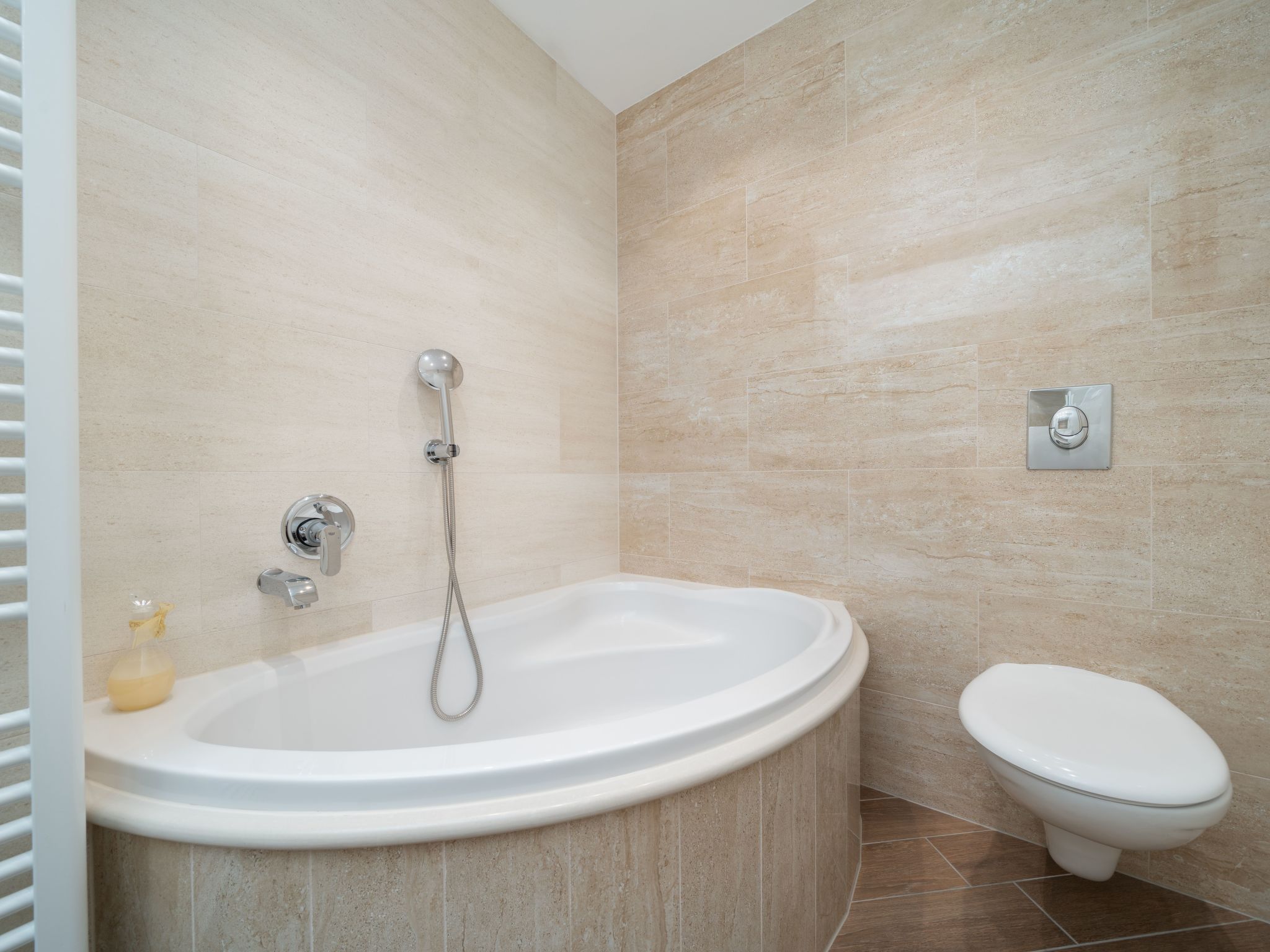 Ana mit atemberaubendem Meerblick - Image-tags.info