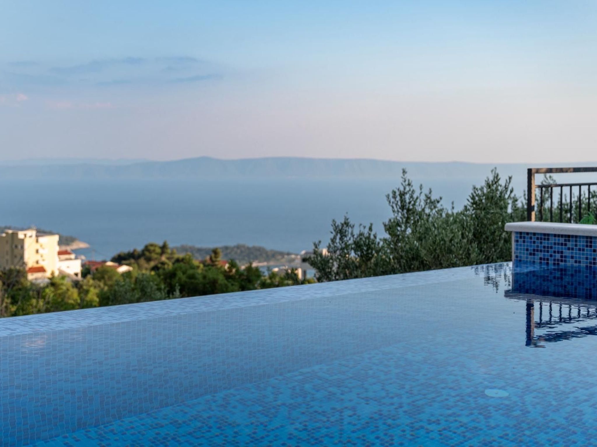 "Holiday home Avis Makarska" - Image-tags.info