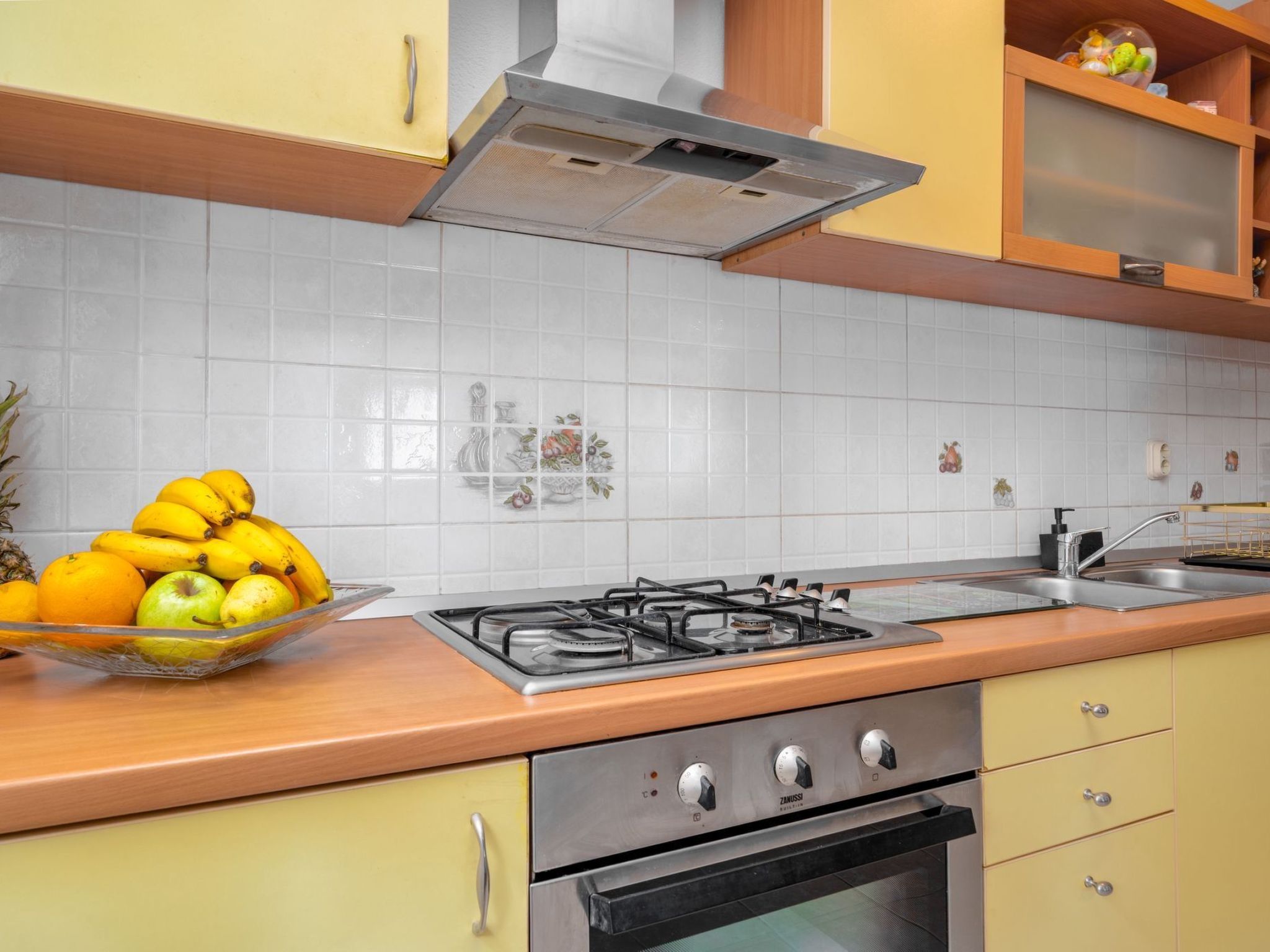 "Holiday home Avis Makarska" - Image-tags.info
