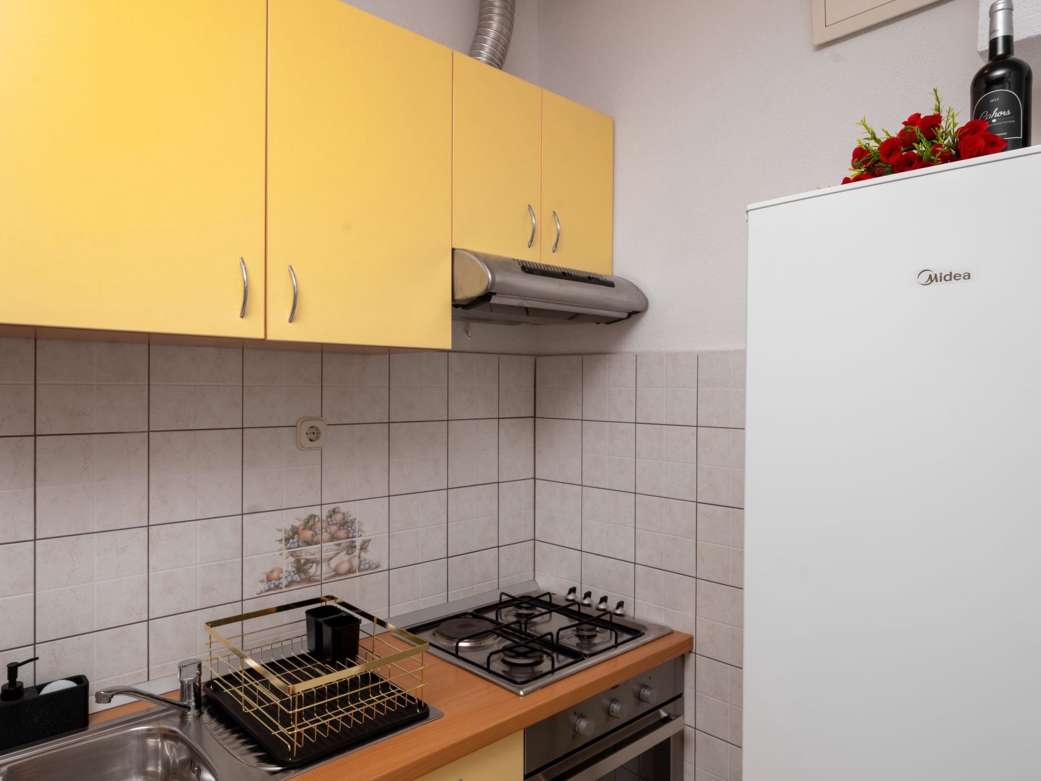 "Holiday home Avis Makarska" - Image-tags.info