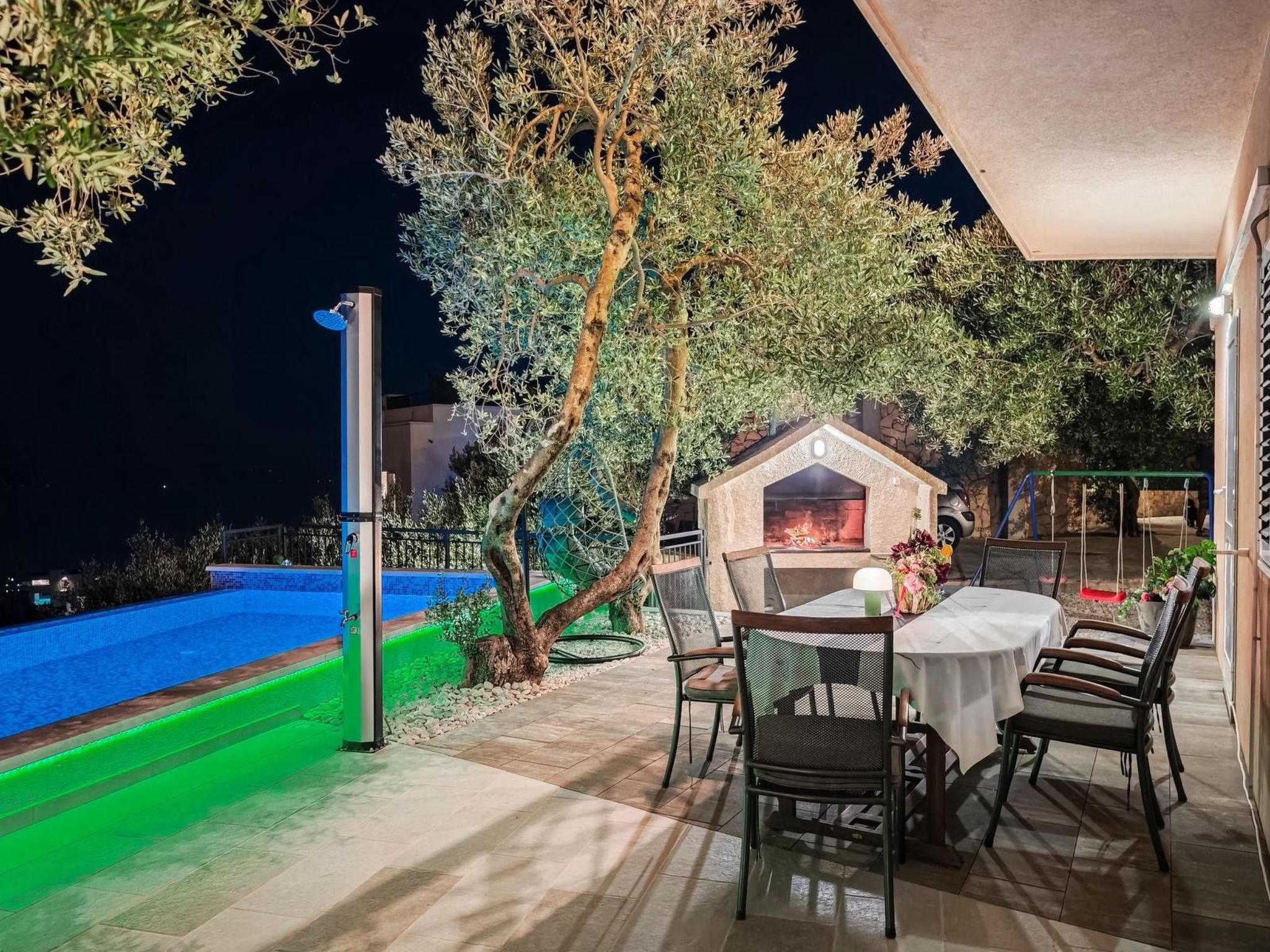 "Holiday home Avis Makarska" - Image-tags.info