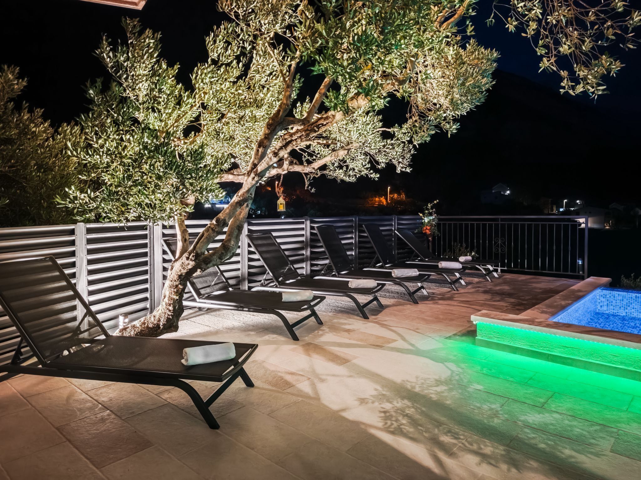 "Holiday home Avis Makarska" - Image-tags.info