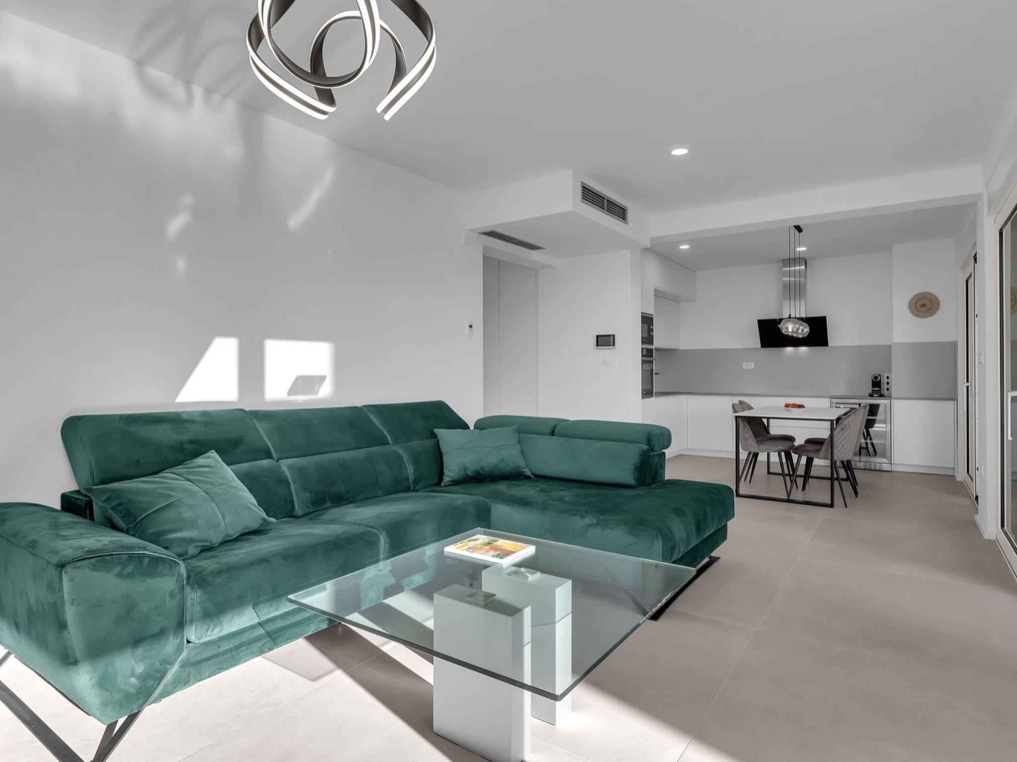 Apartman DeLux with private pool-Binnen