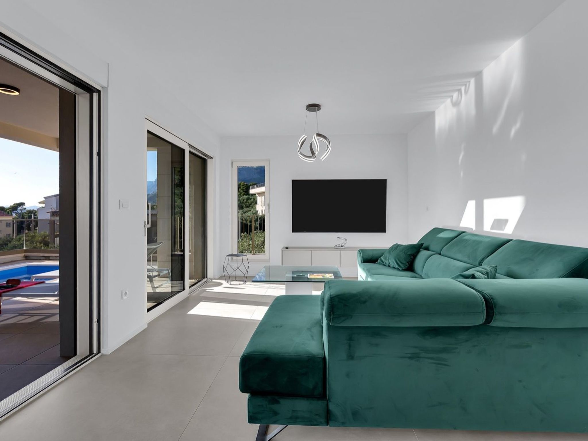 Apartman DeLux with private pool-Binnen