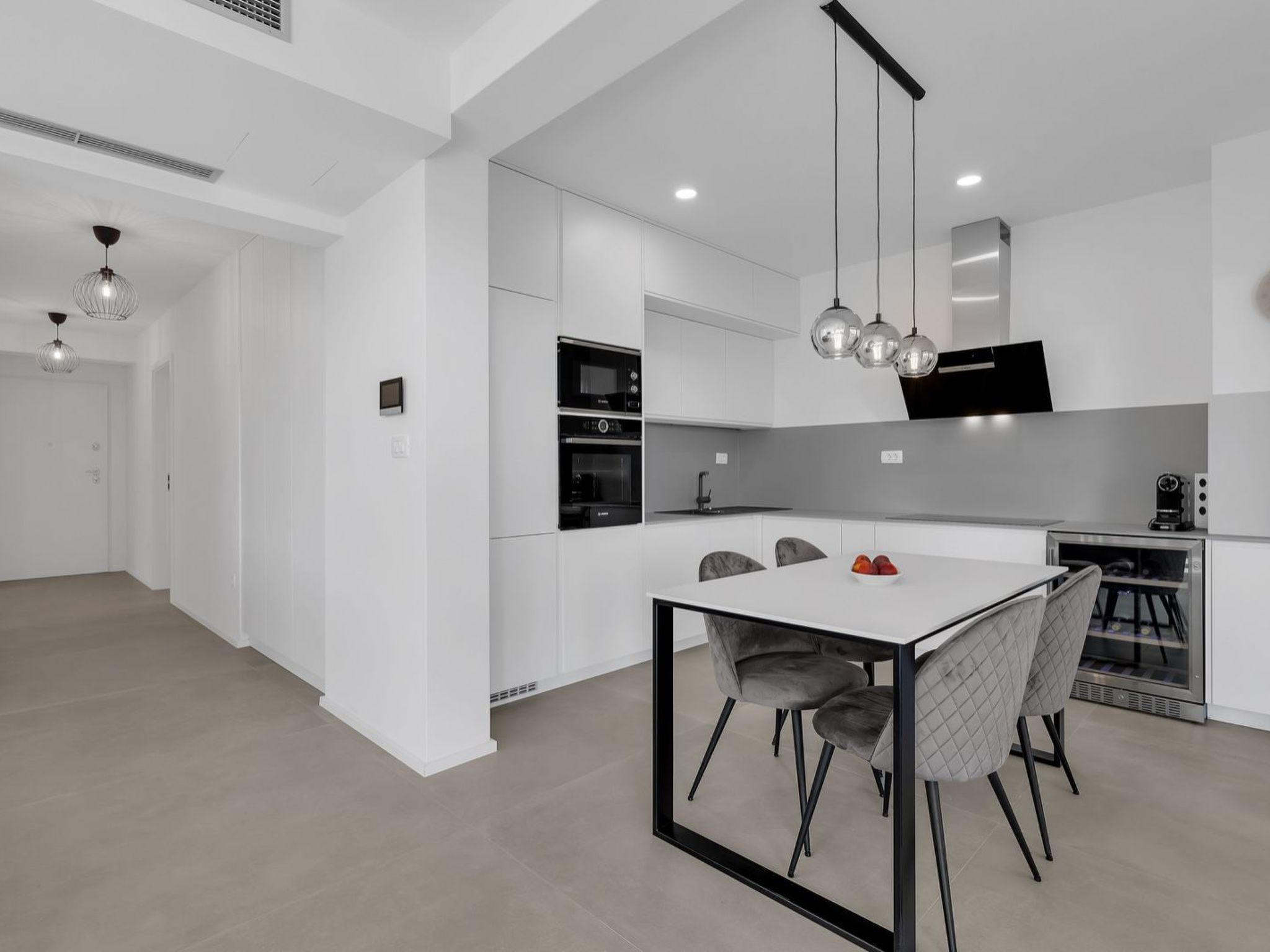 Apartman DeLux with private pool-Binnen