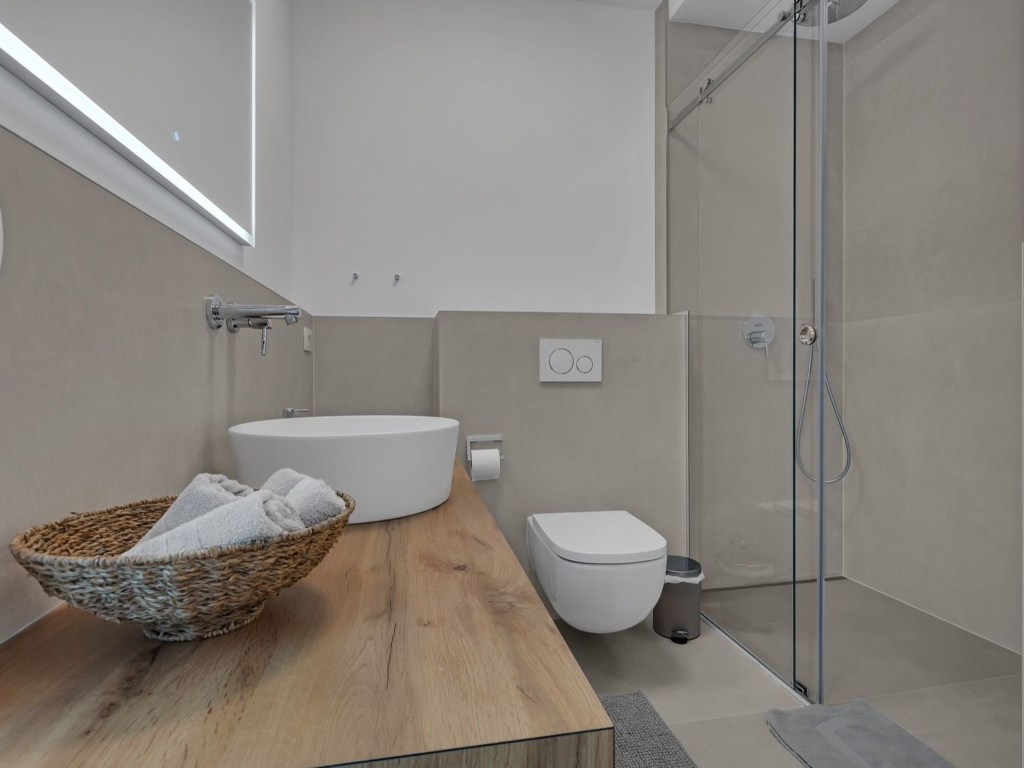 Apartman DeLux with private pool-Binnen