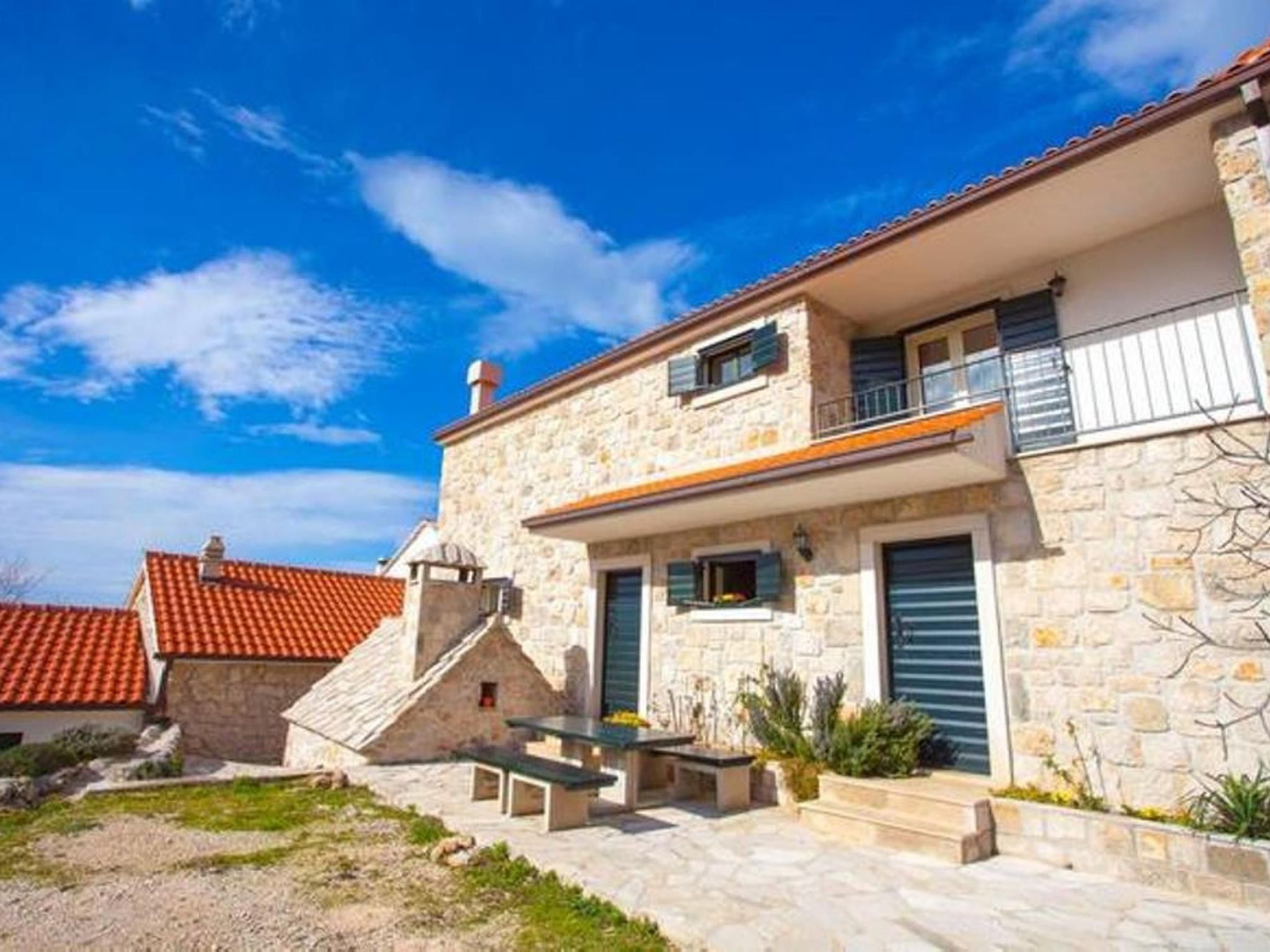 Villa Vanela mit Pool und herrlichem Meerblick