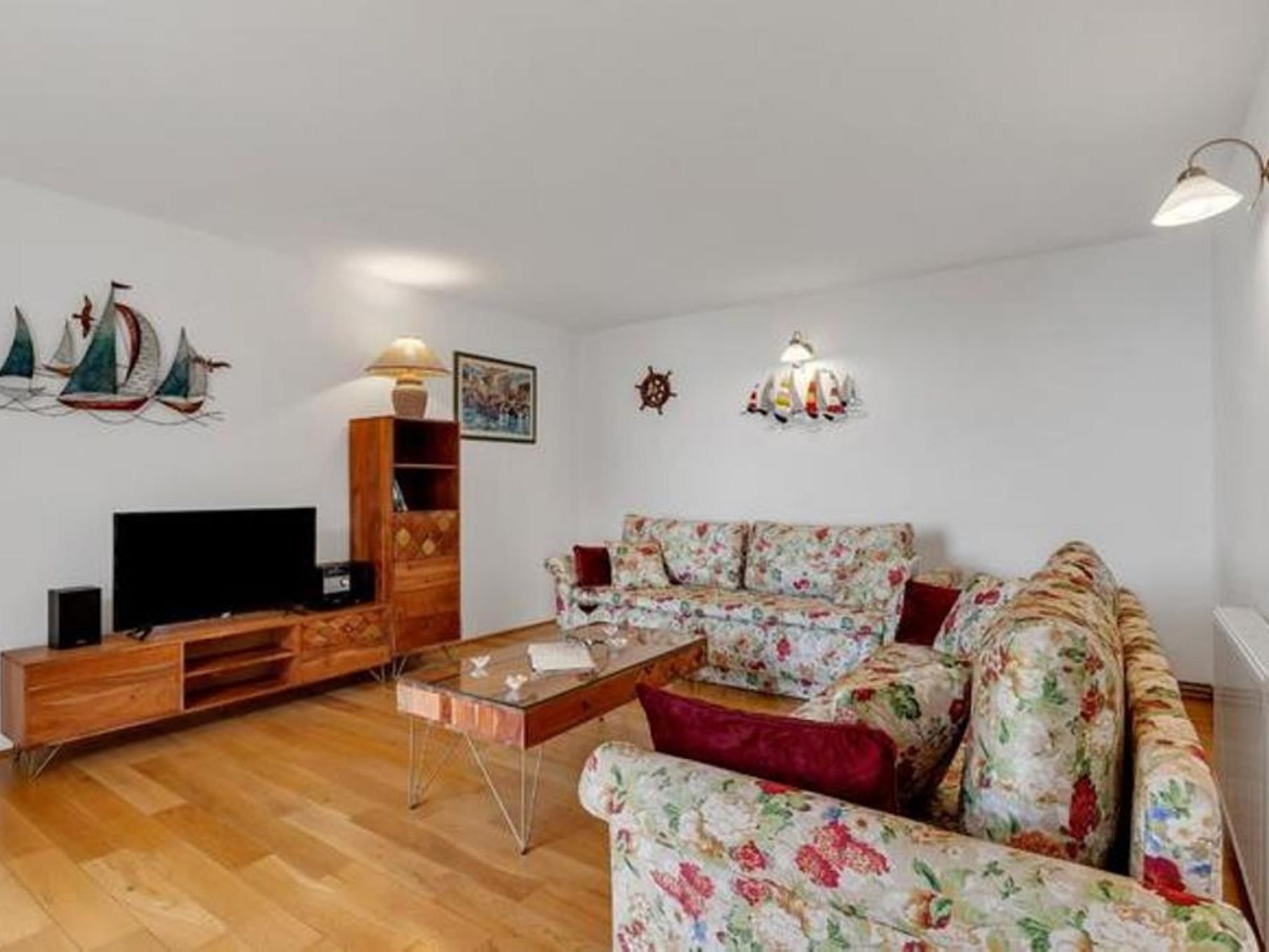 Villa Vanela mit Pool und herrlichem Meerblick-Binnen