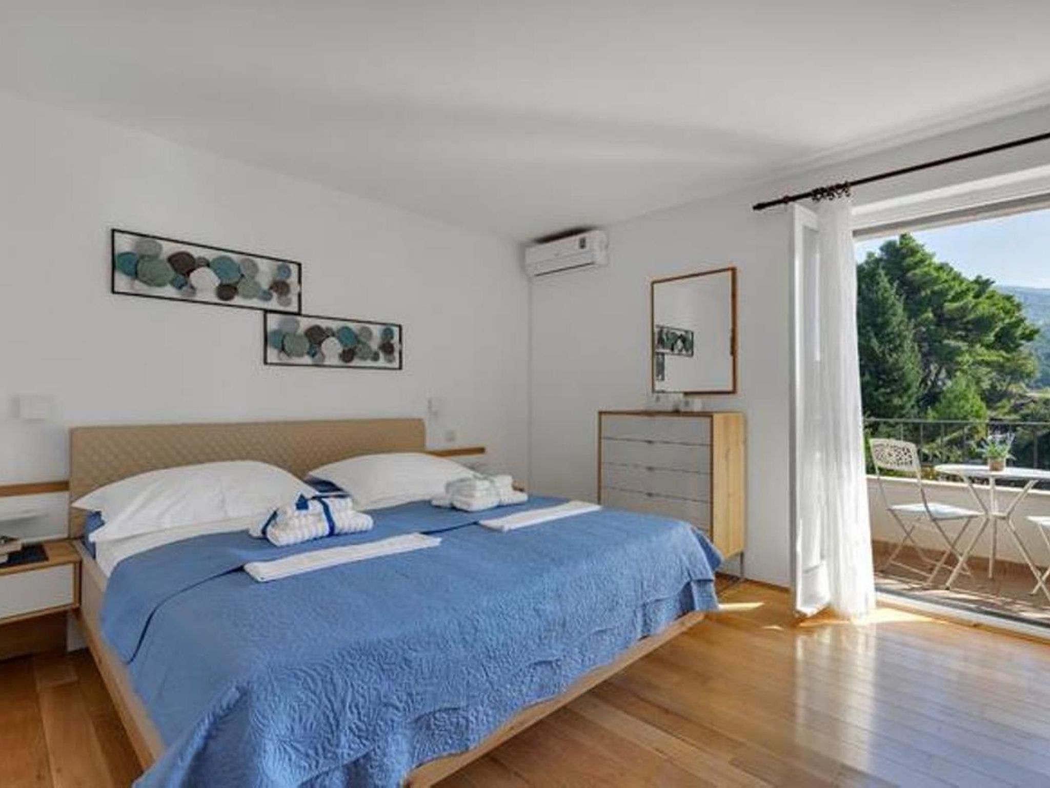 Villa Vanela mit Pool und herrlichem Meerblick-Binnen