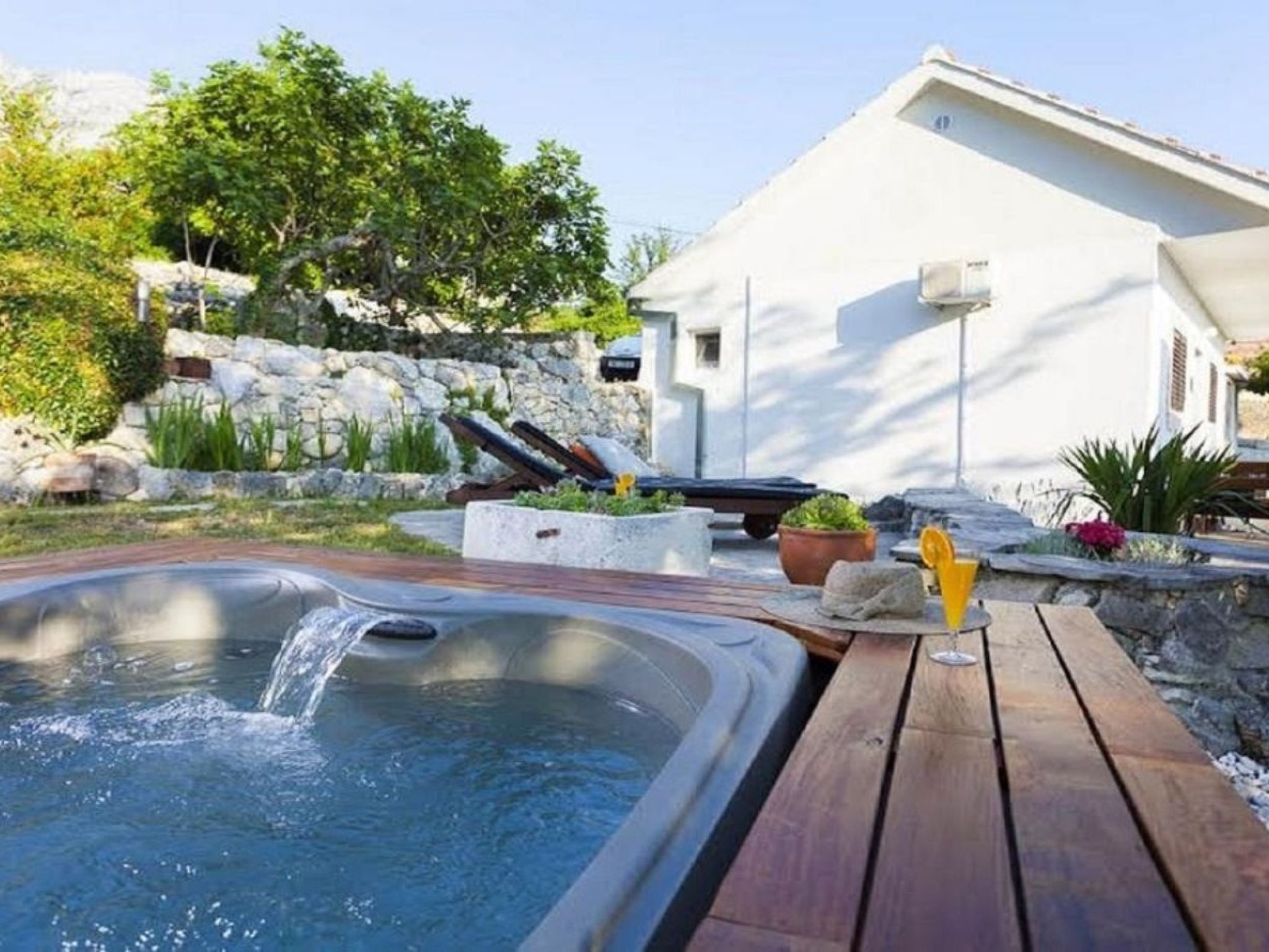 Nona mit Whirpoool und Meerblick-Drinnen