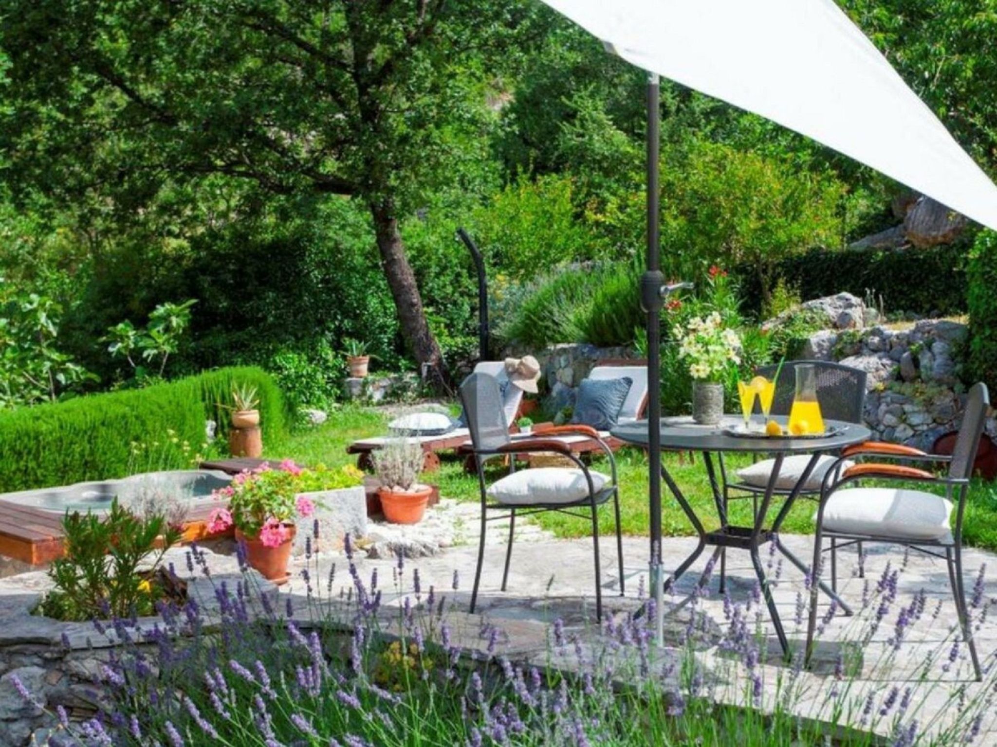 Nona mit Whirpoool und Meerblick-Drinnen