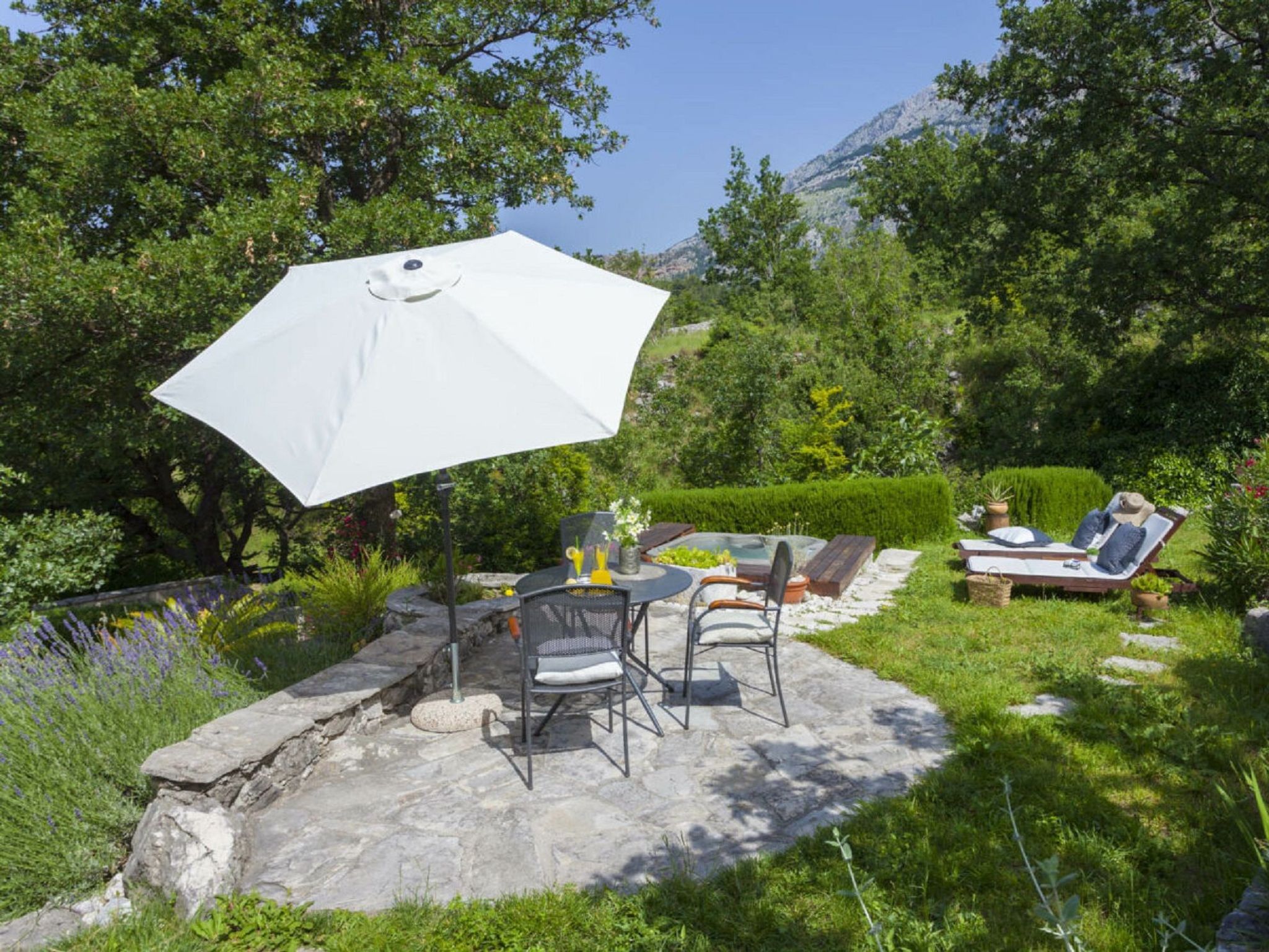 Nona mit Whirpoool und Meerblick-Drinnen