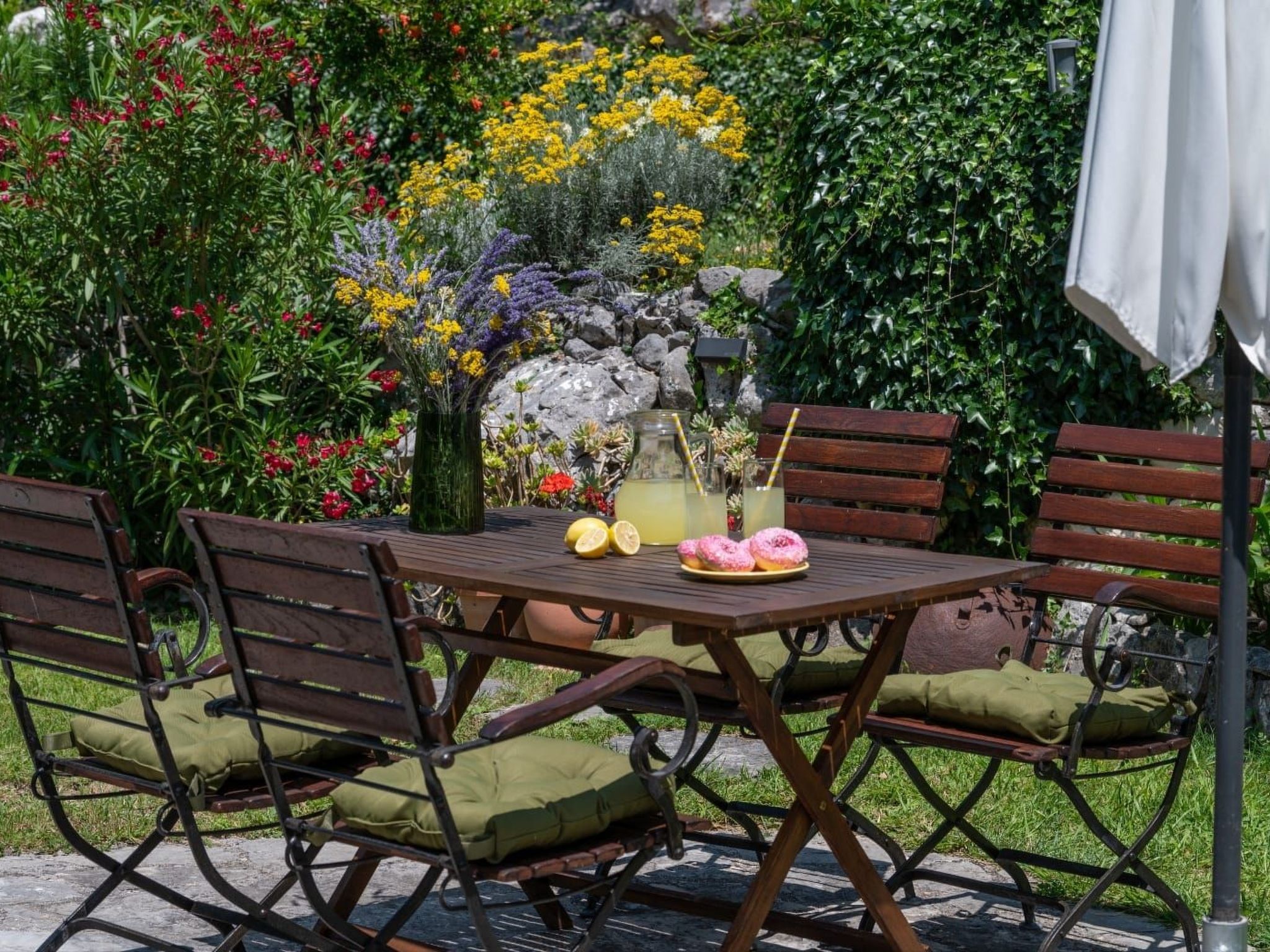 Nona mit Whirpoool und Meerblick-Drinnen