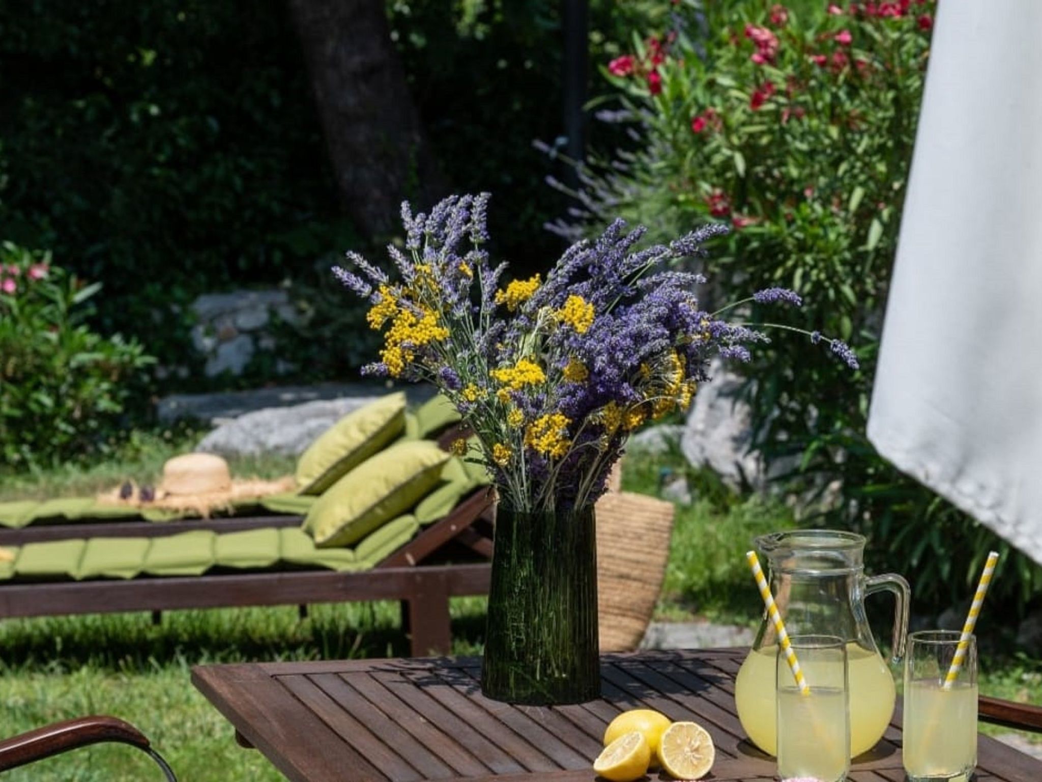 Nona mit Whirpoool und Meerblick-Drinnen