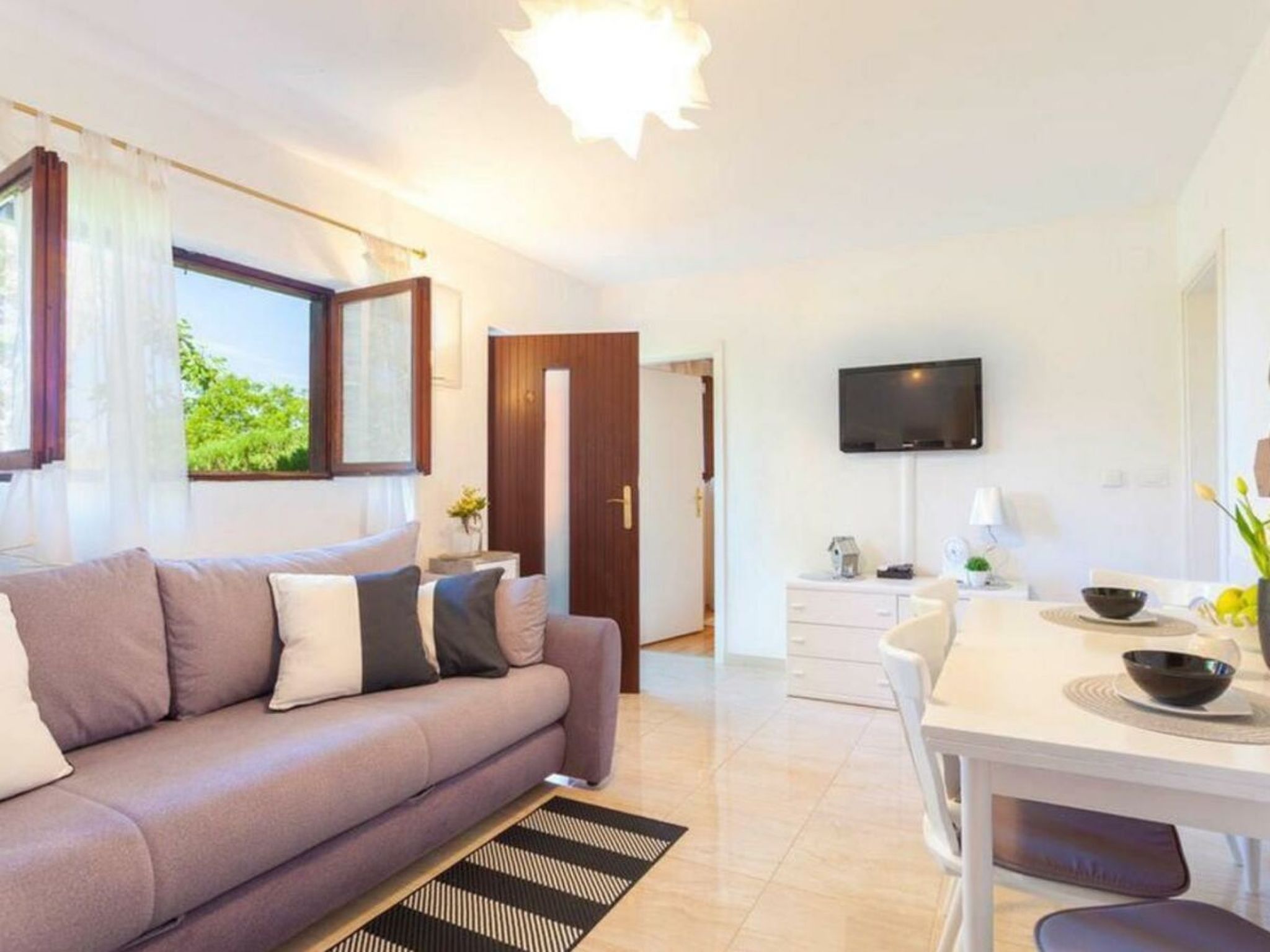 Nona mit Whirpoool und Meerblick-Drinnen