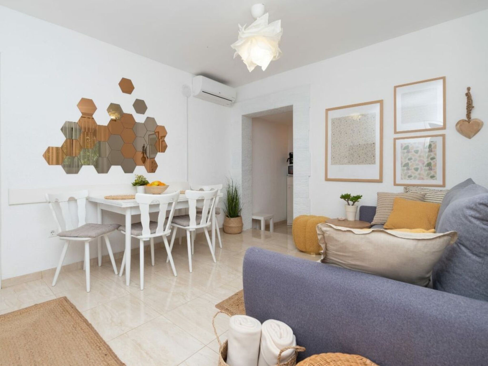 Nona mit Whirpoool und Meerblick-Drinnen