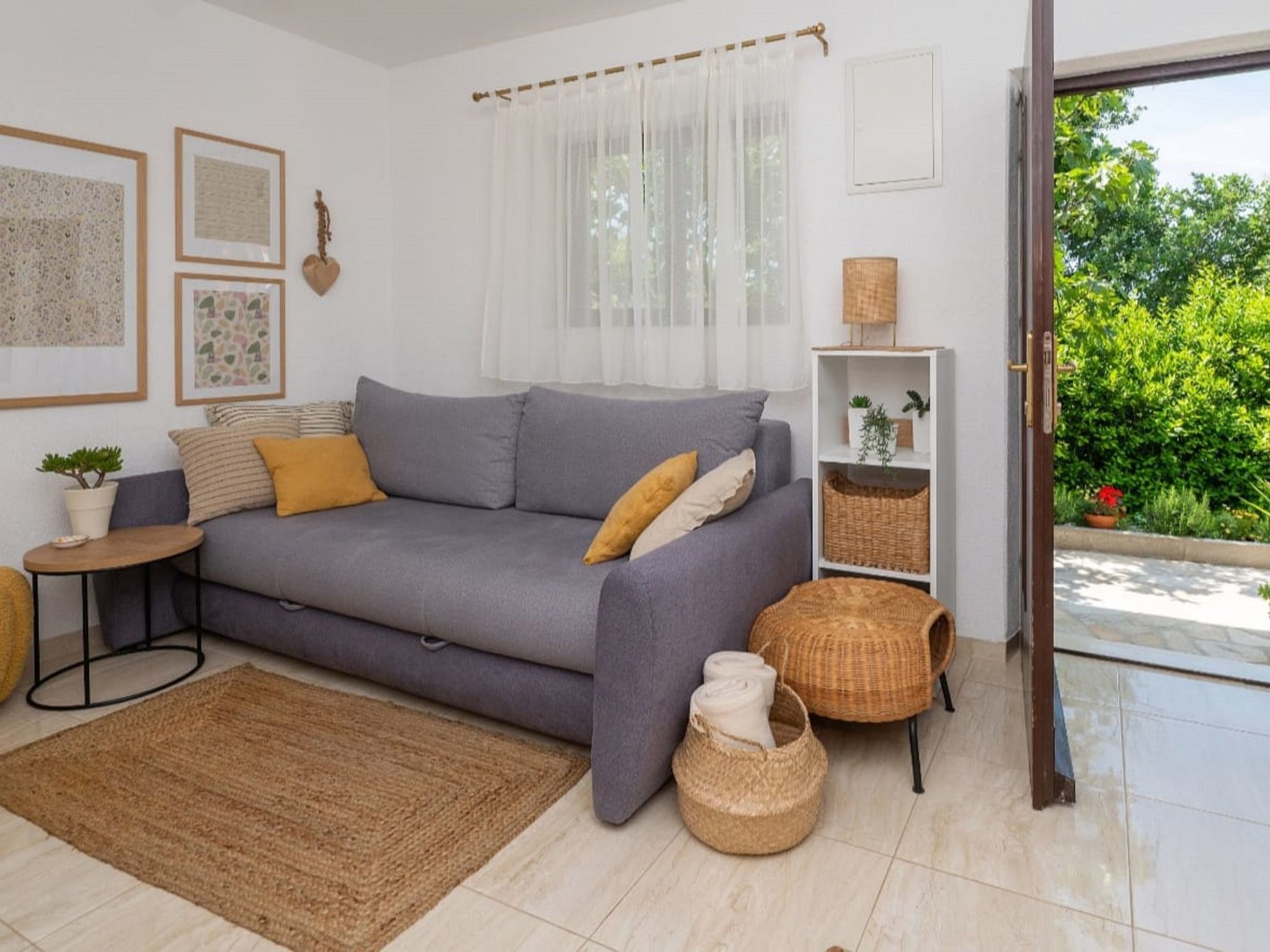 Nona mit Whirpoool und Meerblick-Drinnen