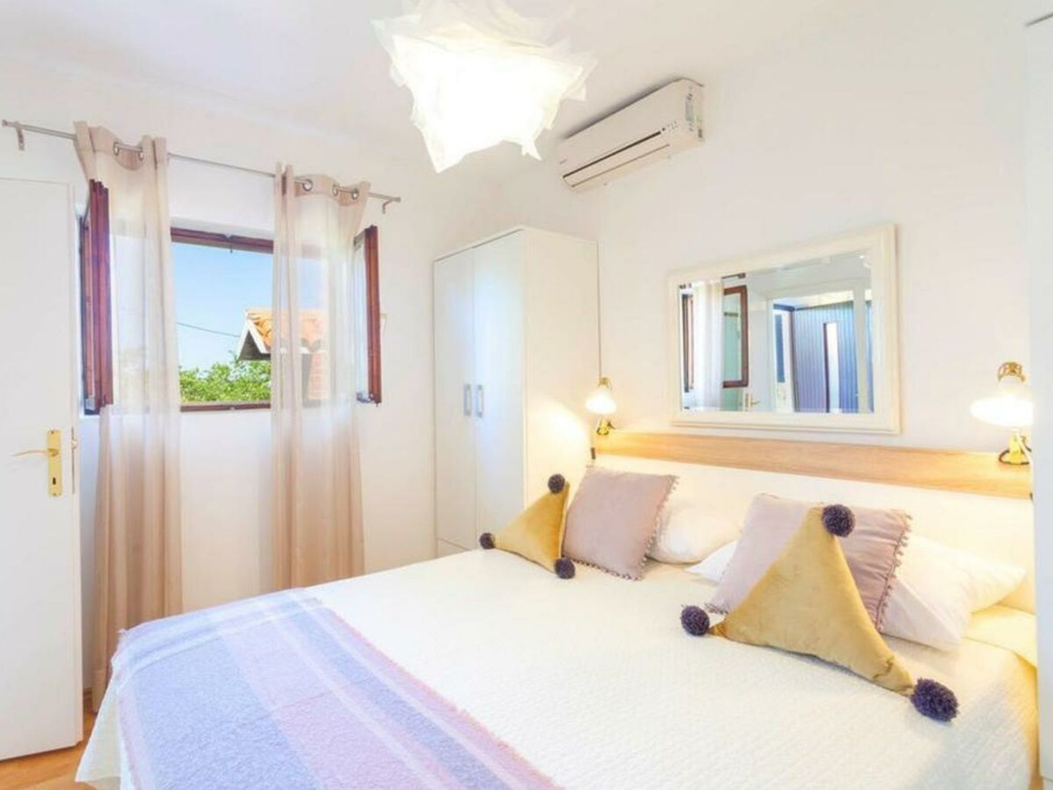 Nona mit Whirpoool und Meerblick-Drinnen