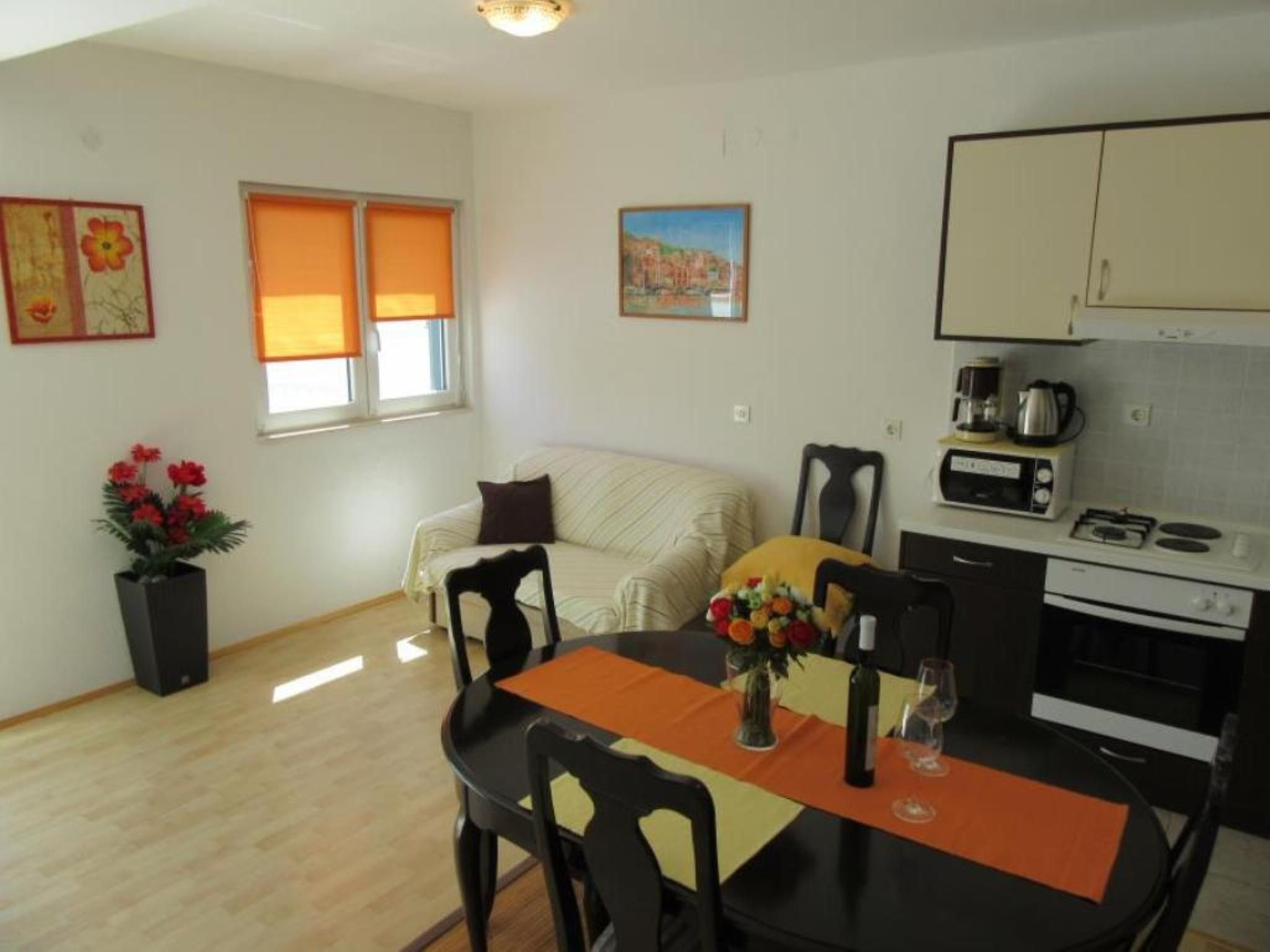 Maja mit Pool und herrlichem Meerblick-Dedans