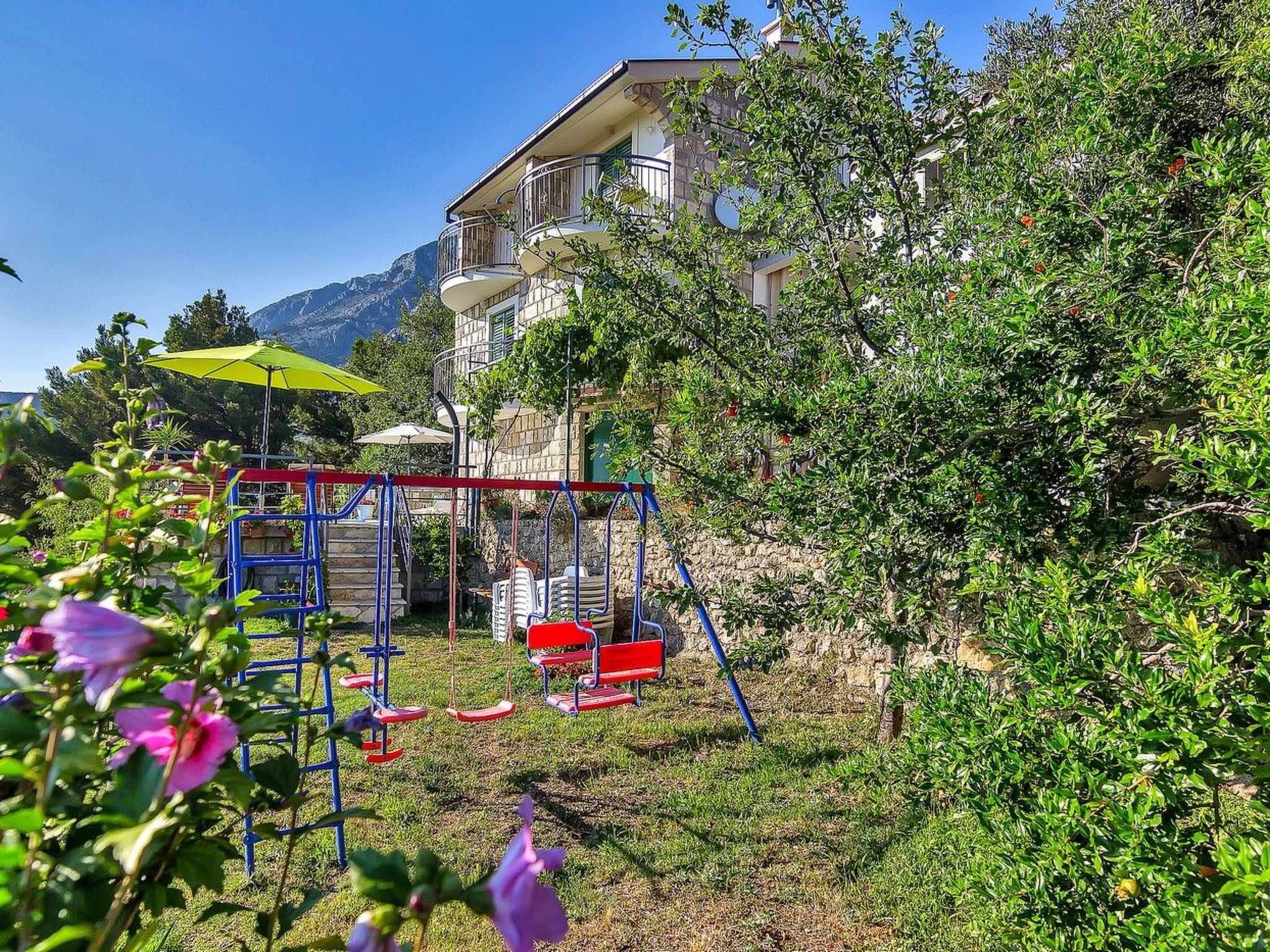 Renoviertes Ferienhaus in Tučepi mit Privatem Pool-Drinnen