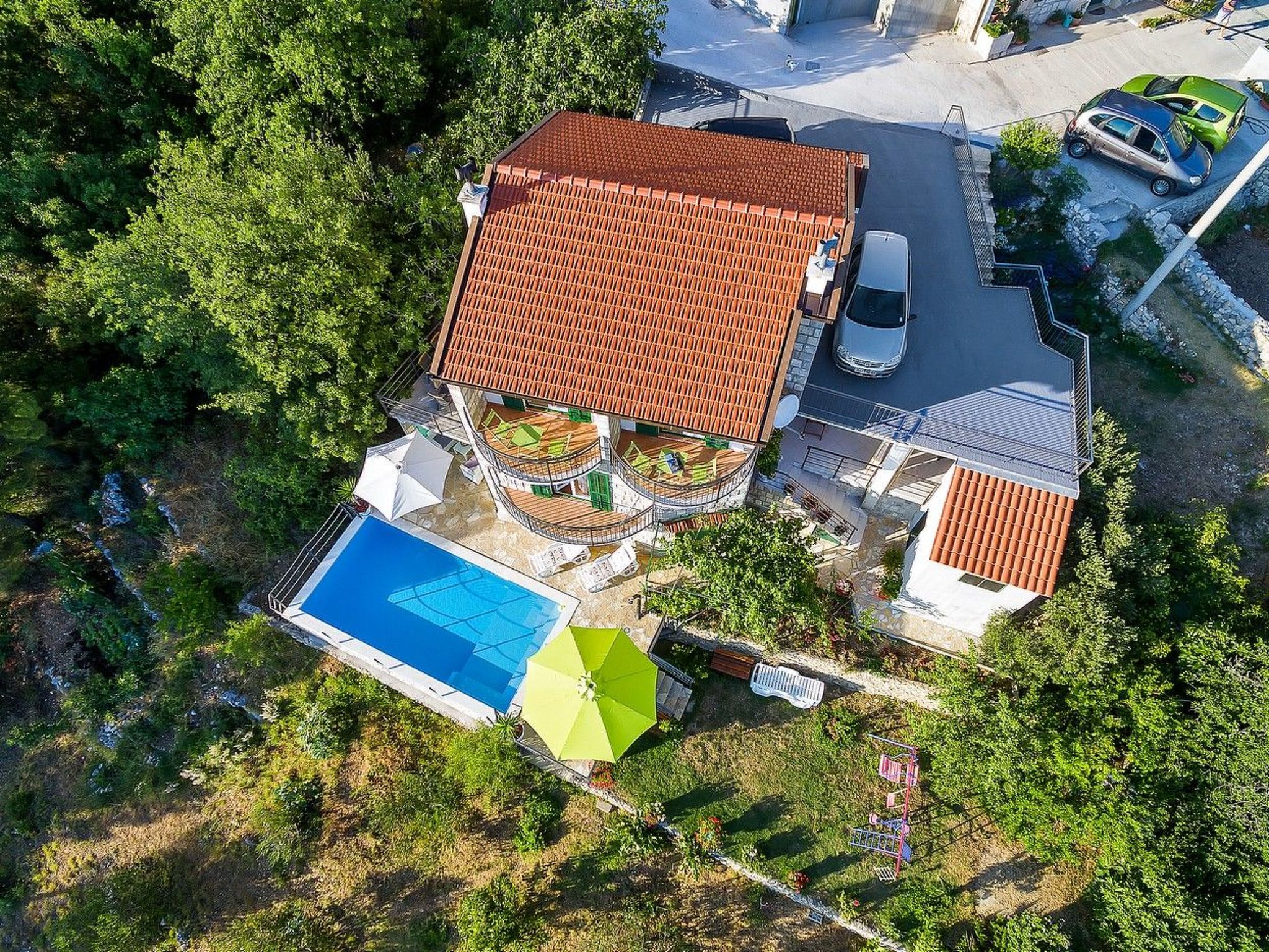 Renoviertes Ferienhaus in Tučepi mit Privatem Pool-Drinnen