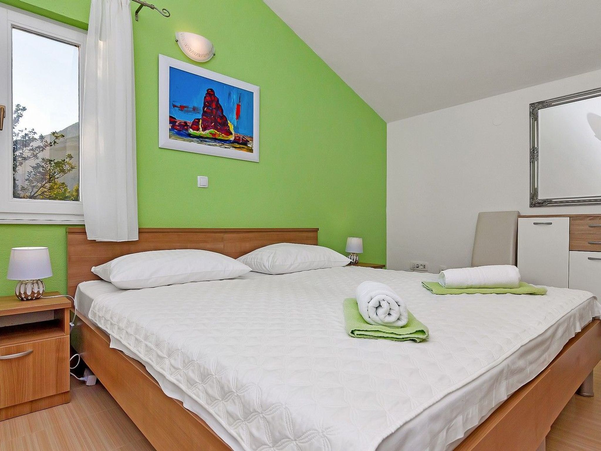 Renoviertes Ferienhaus in Tučepi mit Privatem Pool-Drinnen