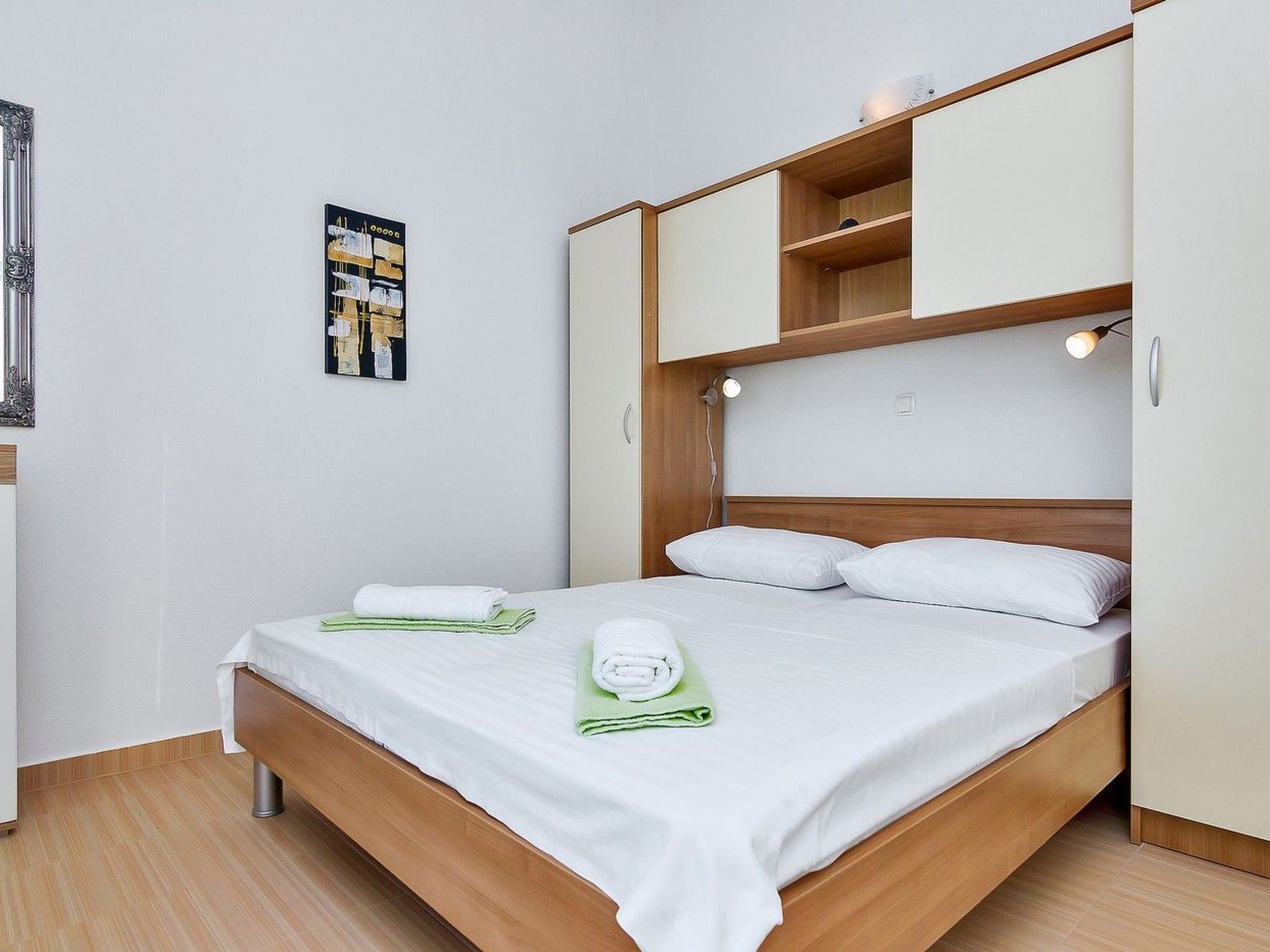 Renoviertes Ferienhaus in Tučepi mit Privatem Pool-Drinnen