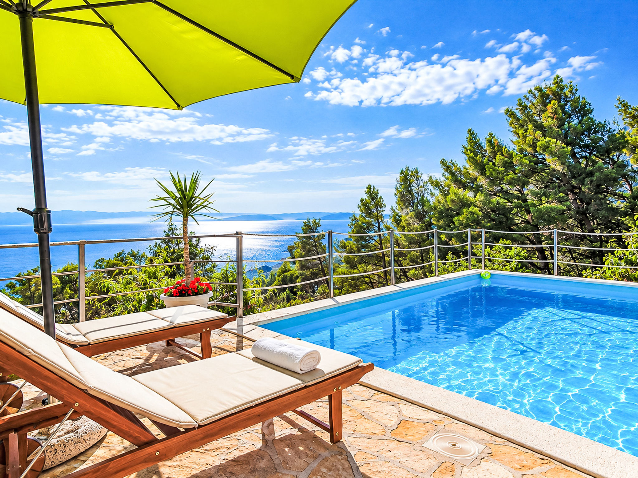 Renoviertes Ferienhaus in Tučepi mit Privatem Pool