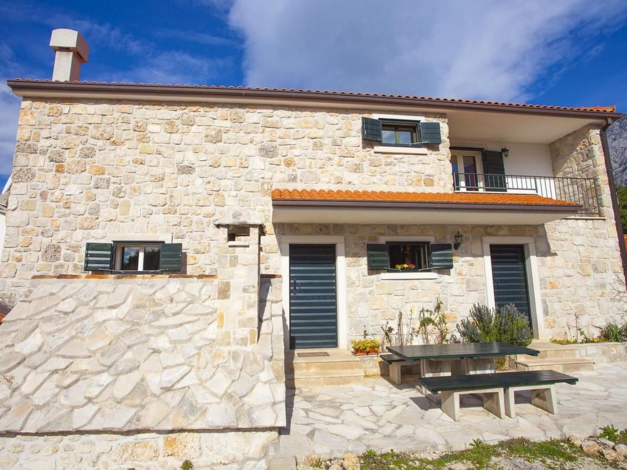 Haus Finestra-Drinnen