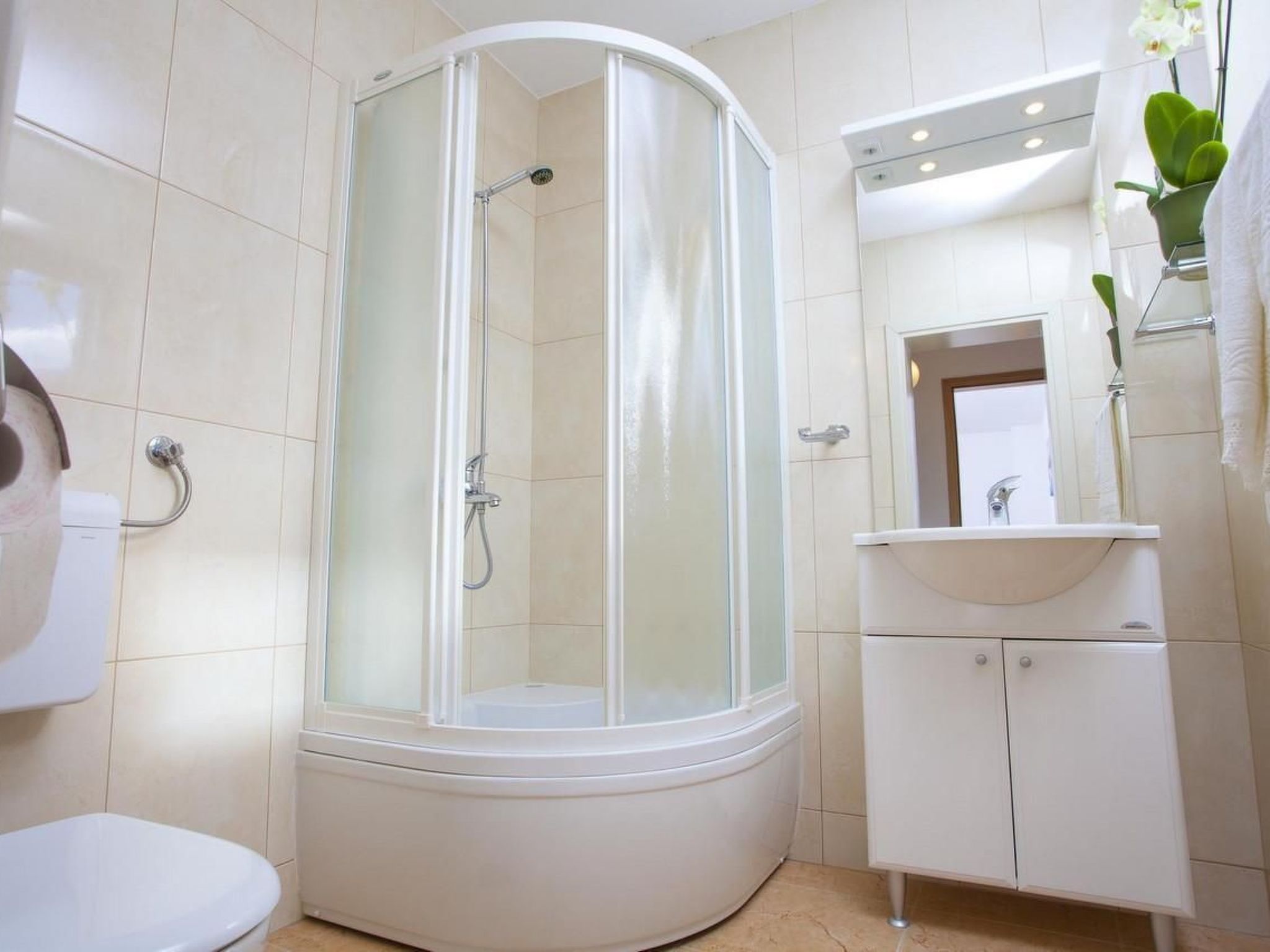 Haus Finestra-Drinnen