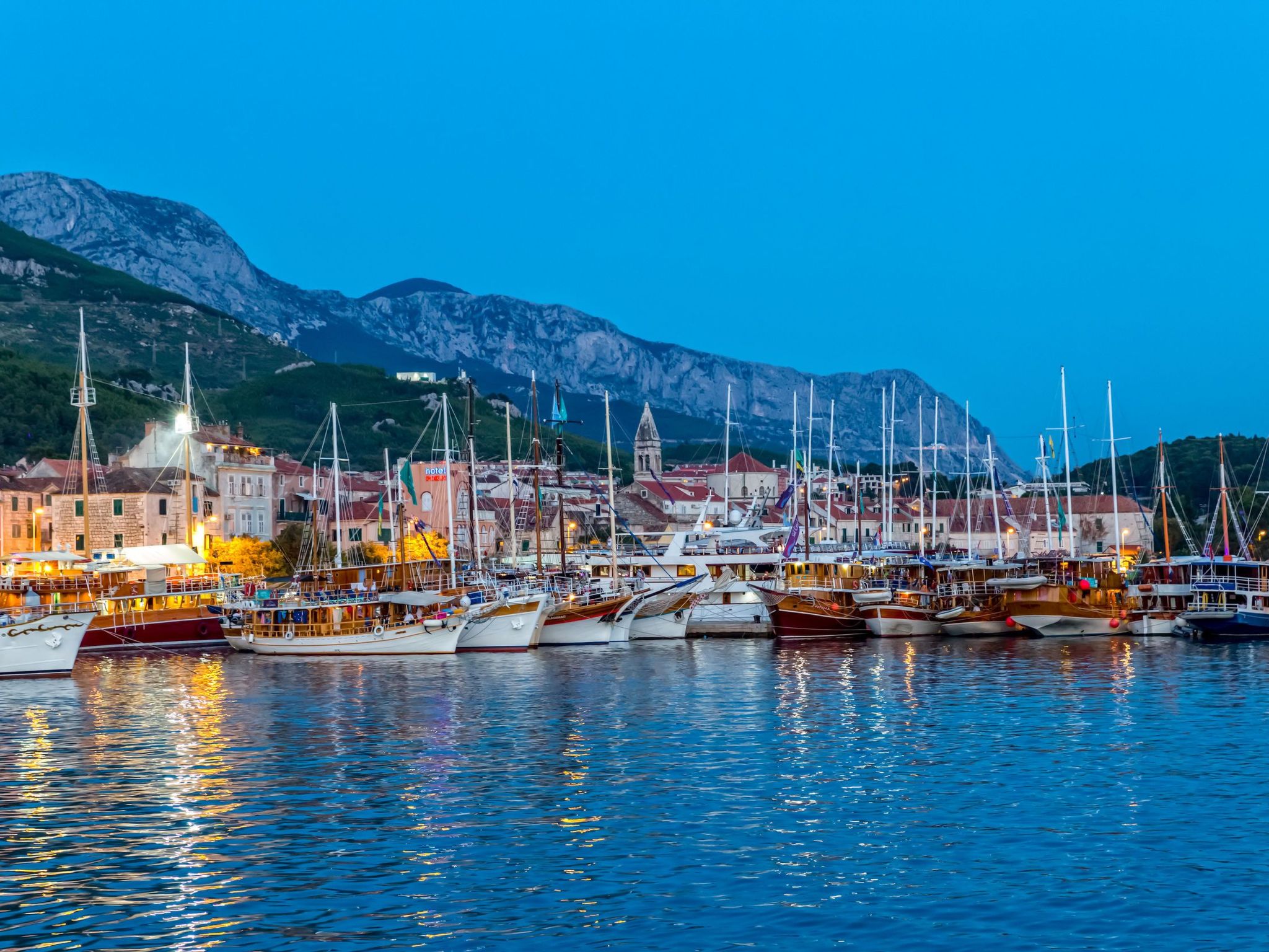 In Šimići mit Privatem Pool-Drinnen