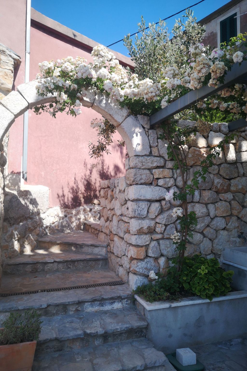 Schönes Steinhaus Villa Toni mit Pool - Image 2