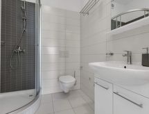 Appartement direct aan zee in Tučepi met privé balkon - thumbnail 3