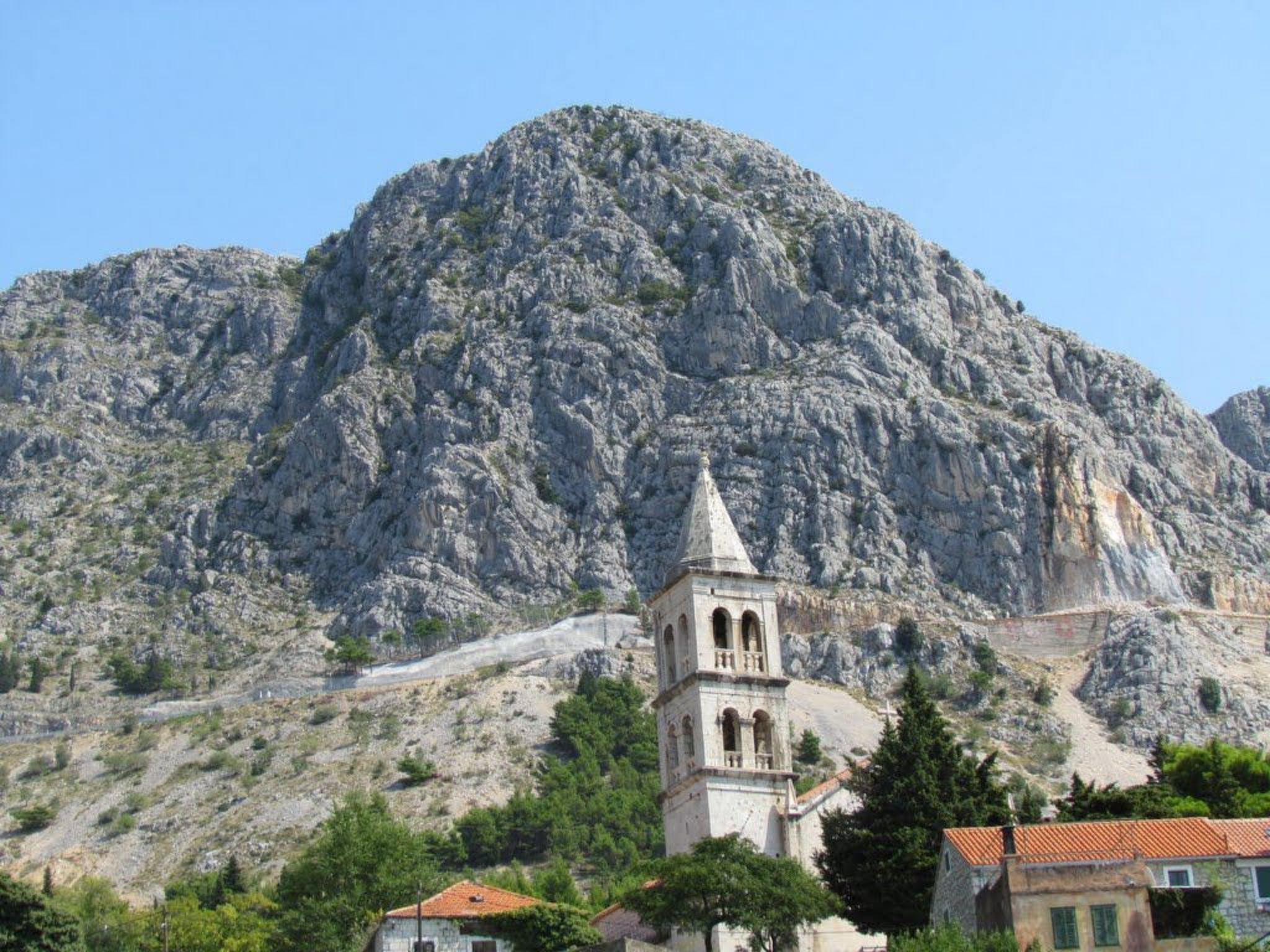 Mit Blick auf das Wasser-Binnen