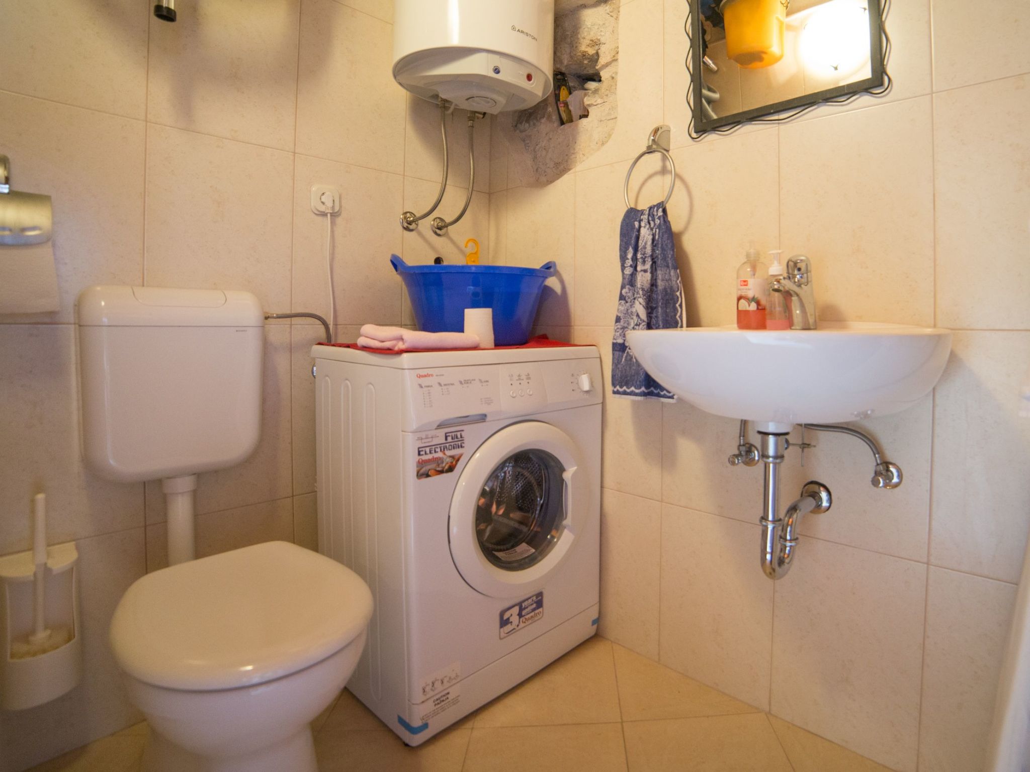 Mit Blick auf das Wasser-Binnen