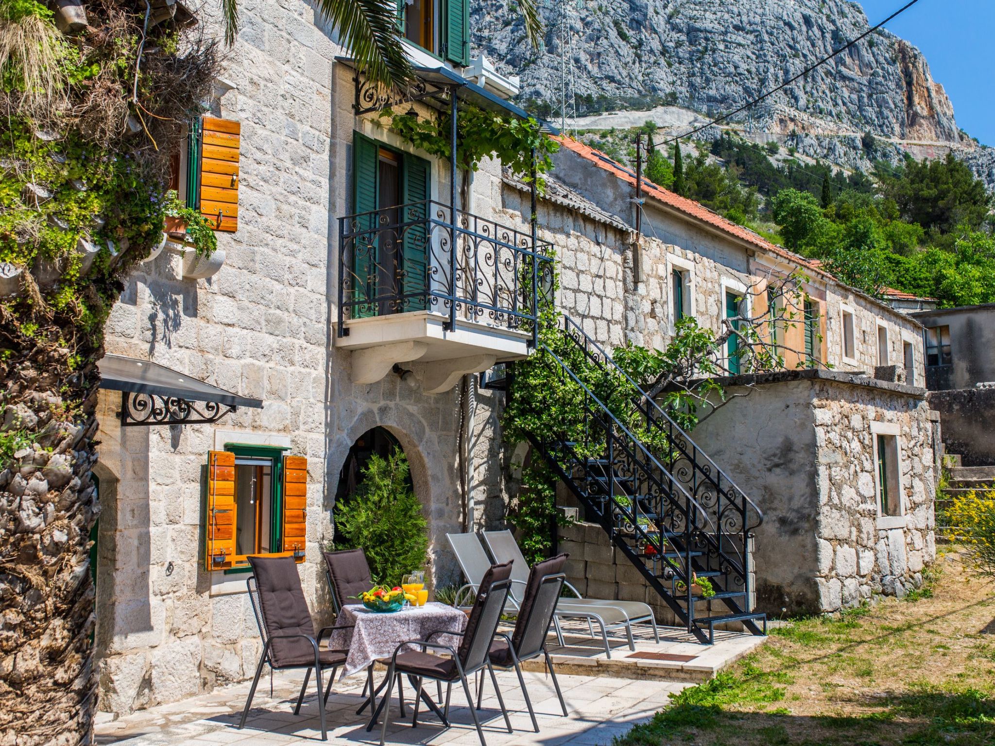 Anwesen mit Blick auf das Wasser-Binnen