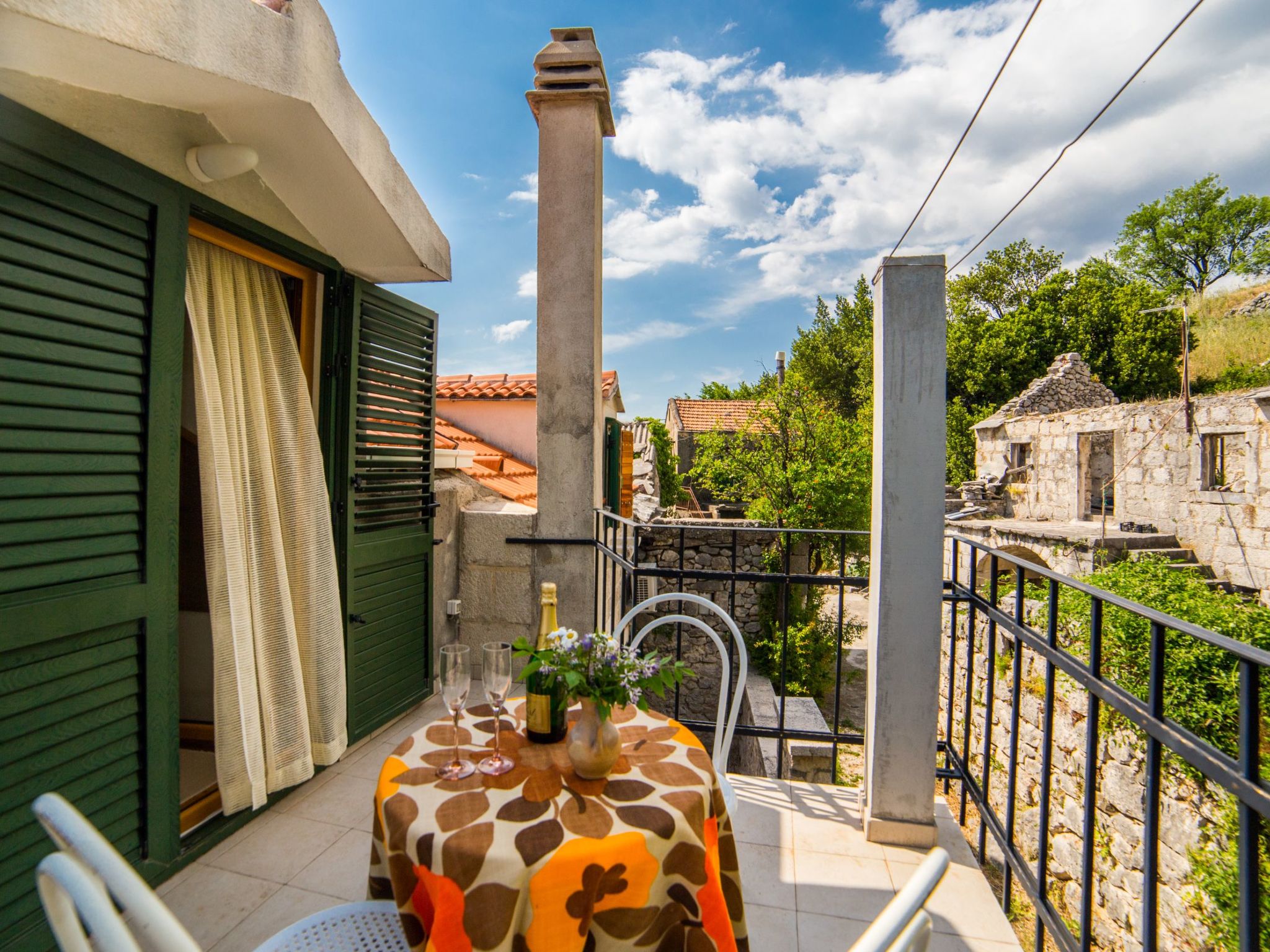 Anwesen mit Blick auf das Wasser-Binnen