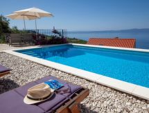 Steenvilla met privézwembad en zeezicht in Podgora, Midden Dalmatië - thumbnail 1