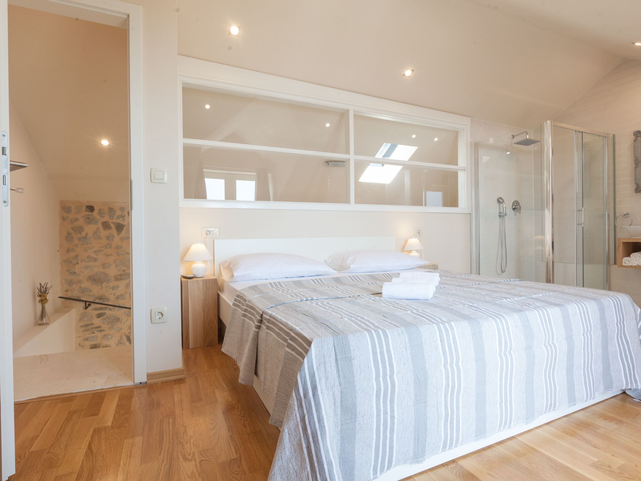 Wunderschöne Steinvilla mit tollem Ausblick-Binnen