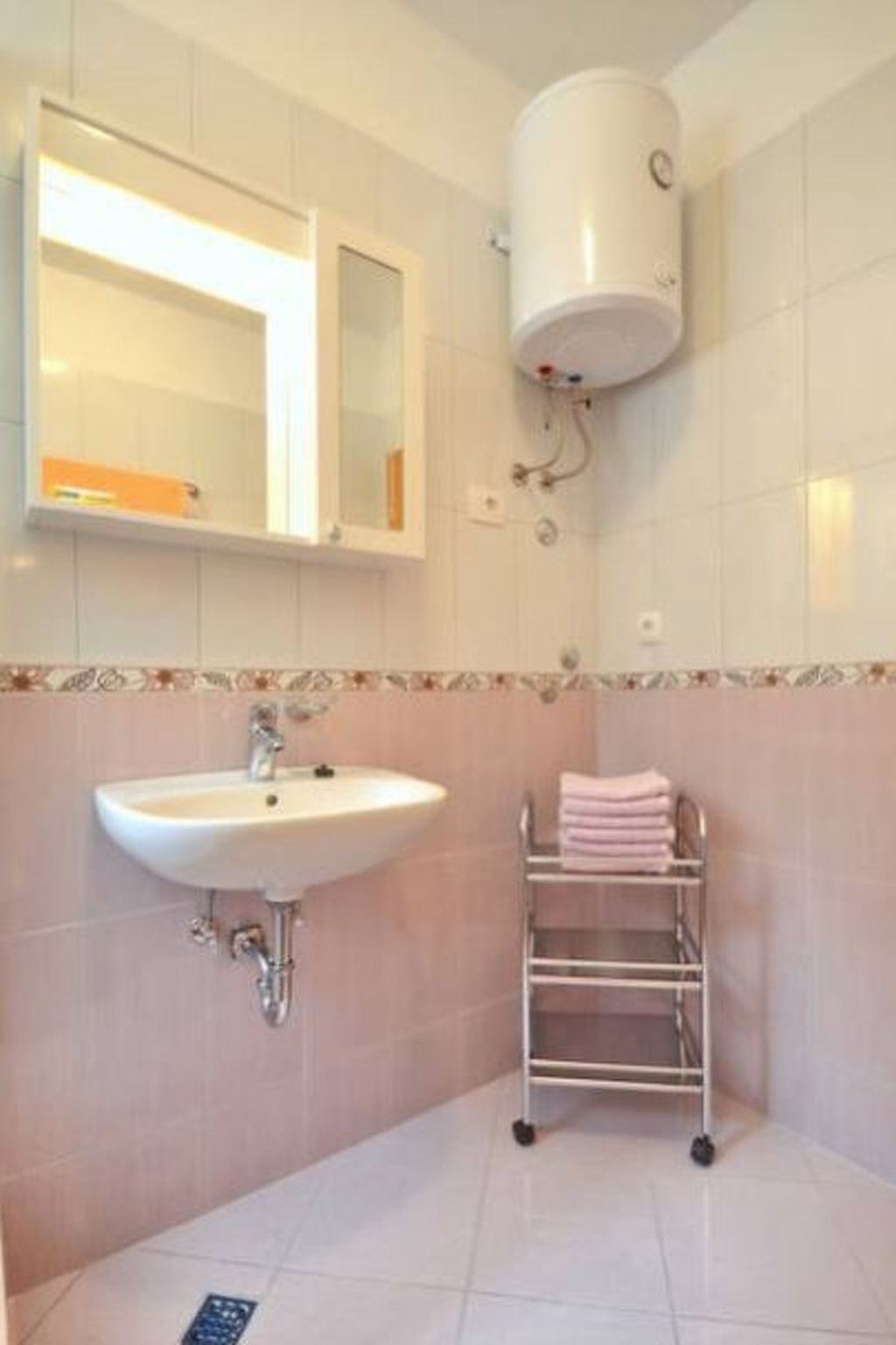 Für 6 Personen ca. 72 m&sup2; in Podgora, Dalmatien (Gespanschaft Split-Dalmati - Image-tags.info