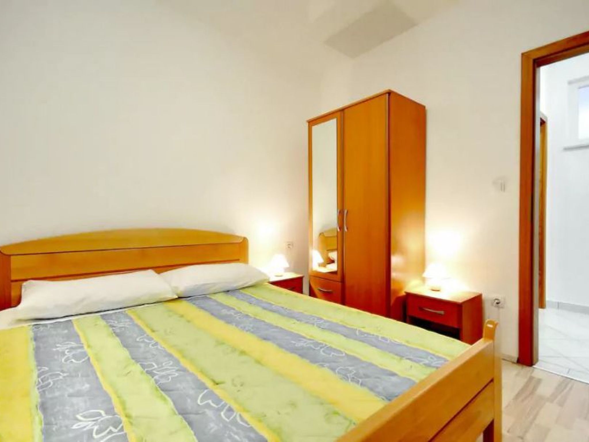 Für 6 Personen ca. 72 m&sup2; in Podgora, Dalmatien (Gespanschaft Split-Dalmati - Image-tags.info