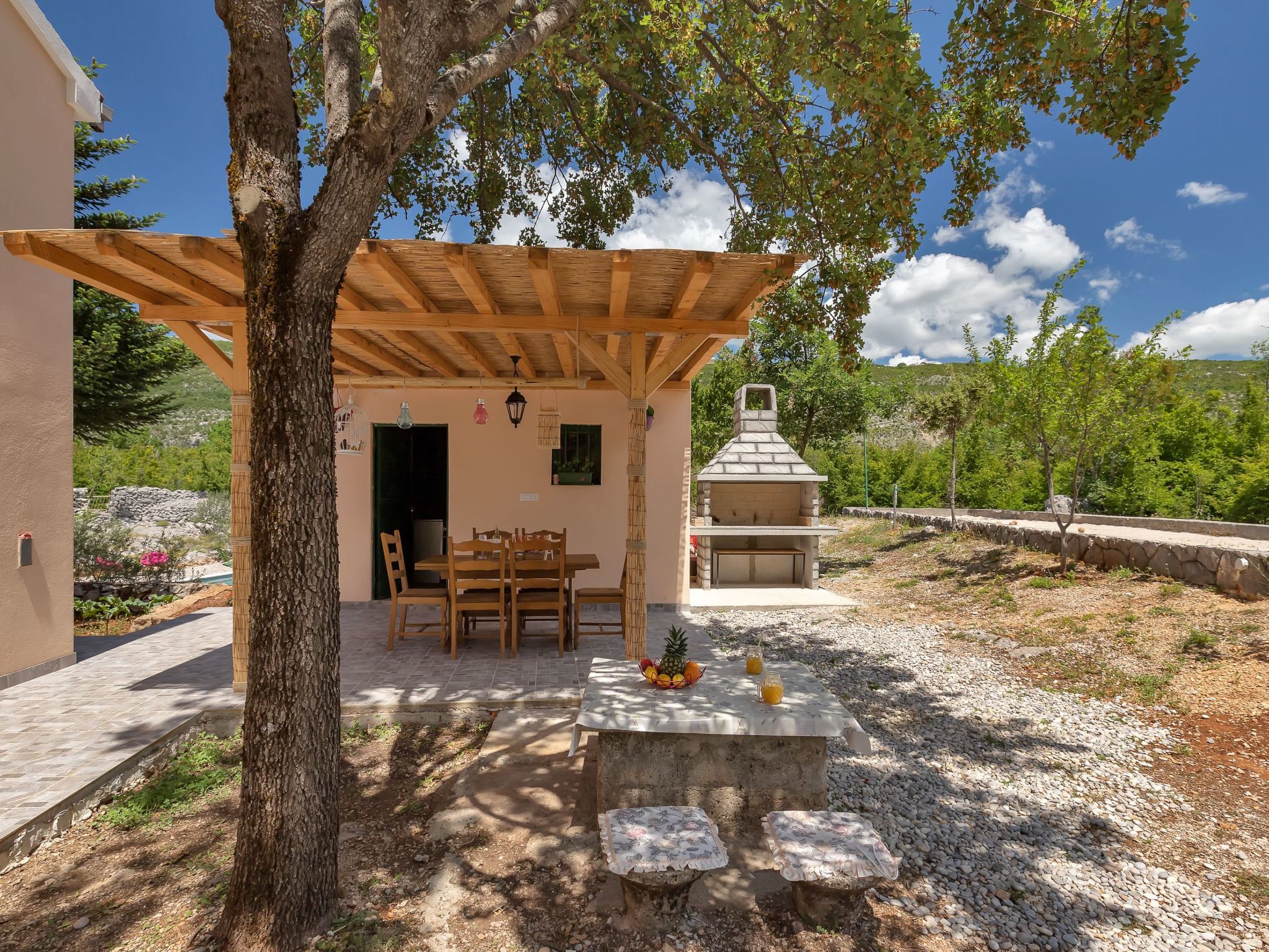 In Rašćane mit Beheiztem Pool-Dedans