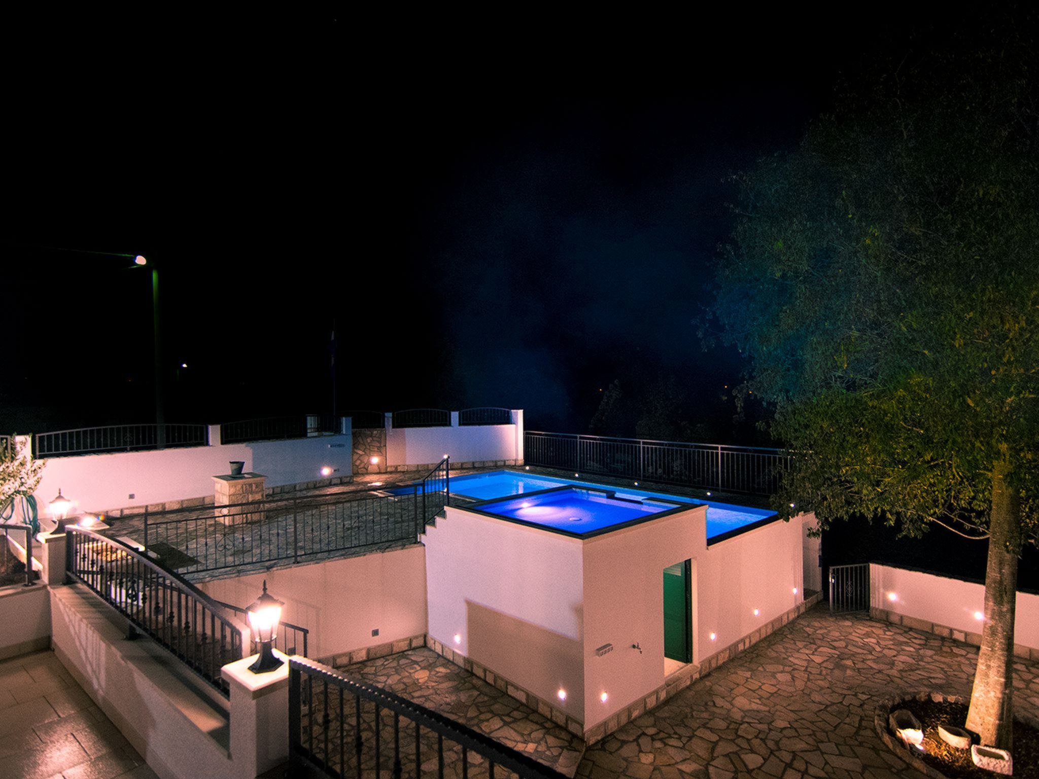 Stipanovi Dvori mit Bergblick-Dedans