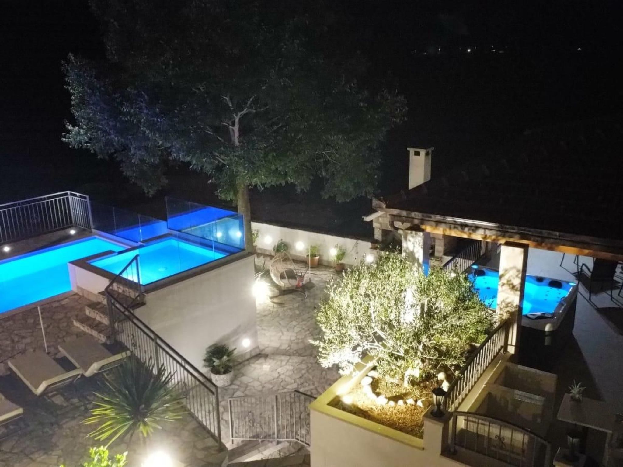 Stipanovi Dvori mit Bergblick-Dedans